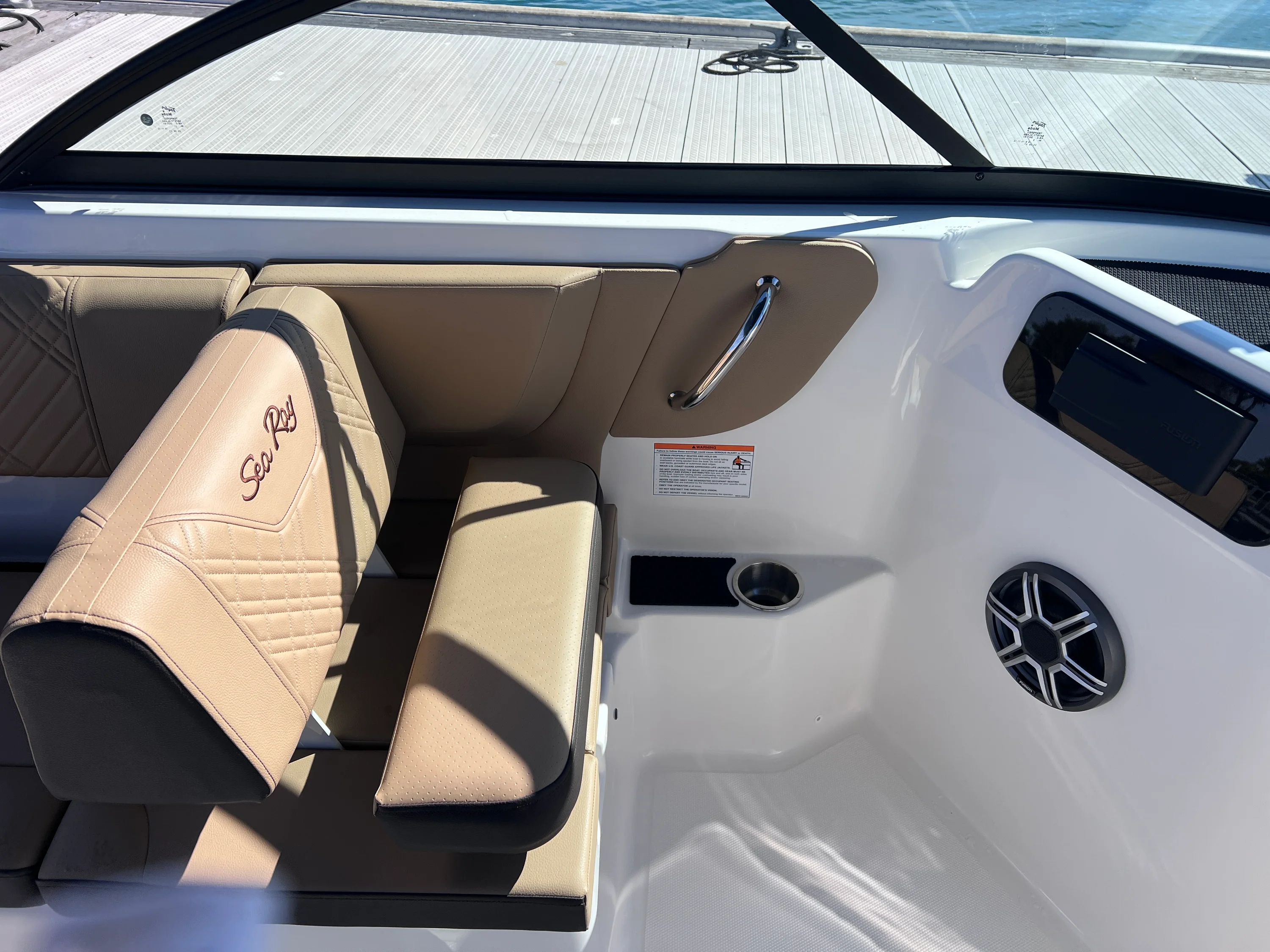 2026 Sea Ray SDX 230 Outboard Image Thumbnail #15