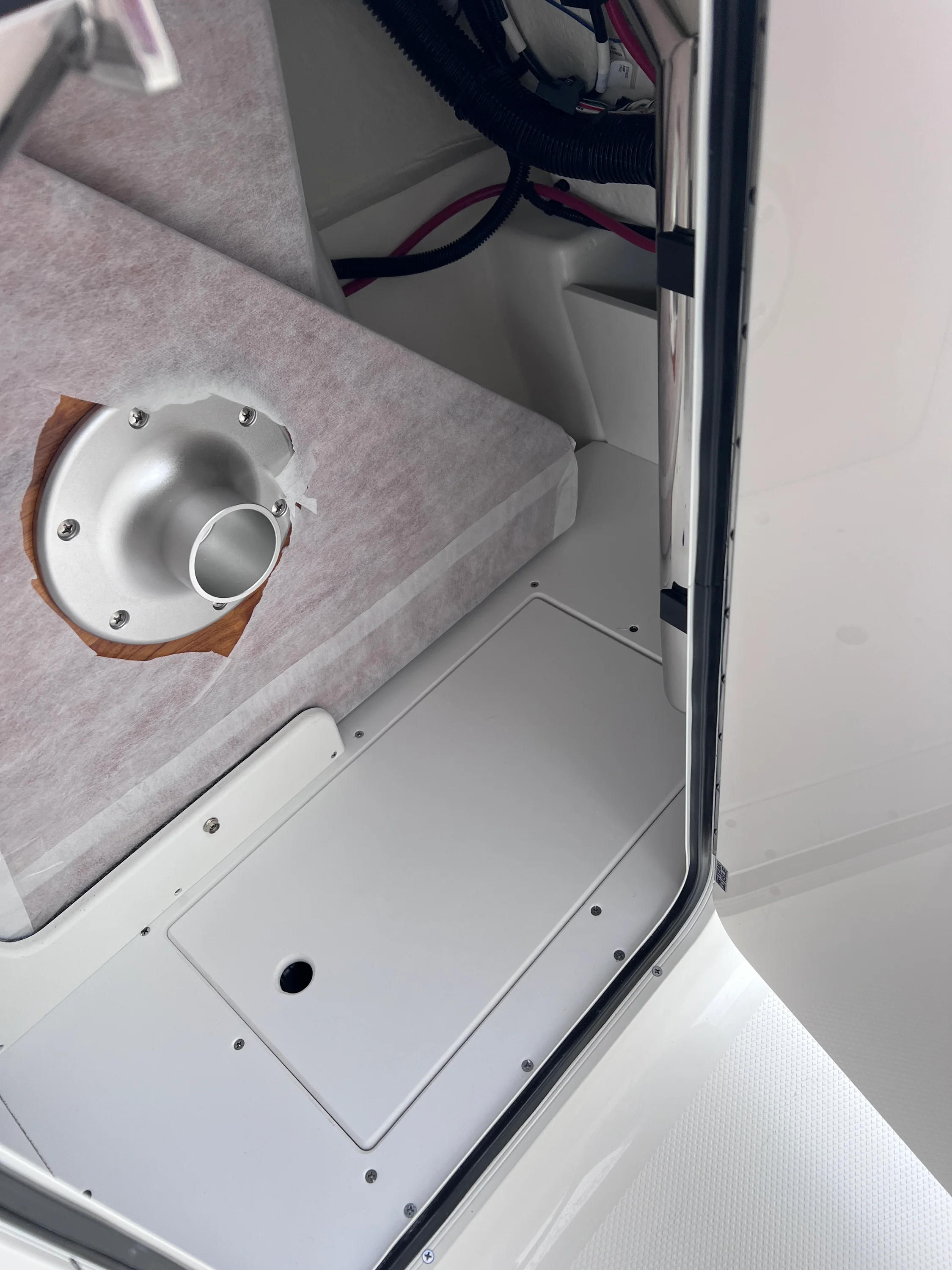 2026 Sea Ray SDX 230 Outboard Image Thumbnail #25