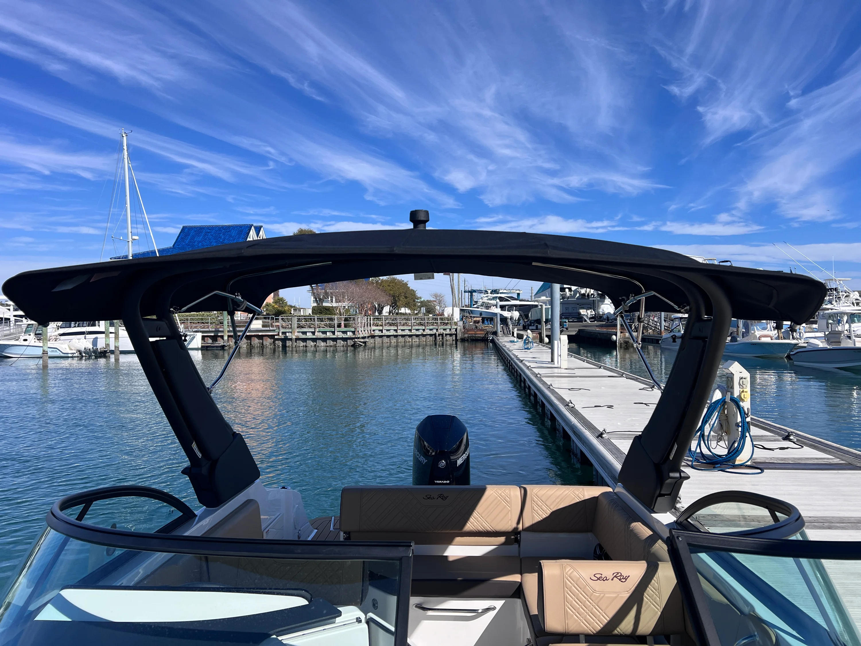 2026 Sea Ray SDX 230 Outboard Image Thumbnail #27