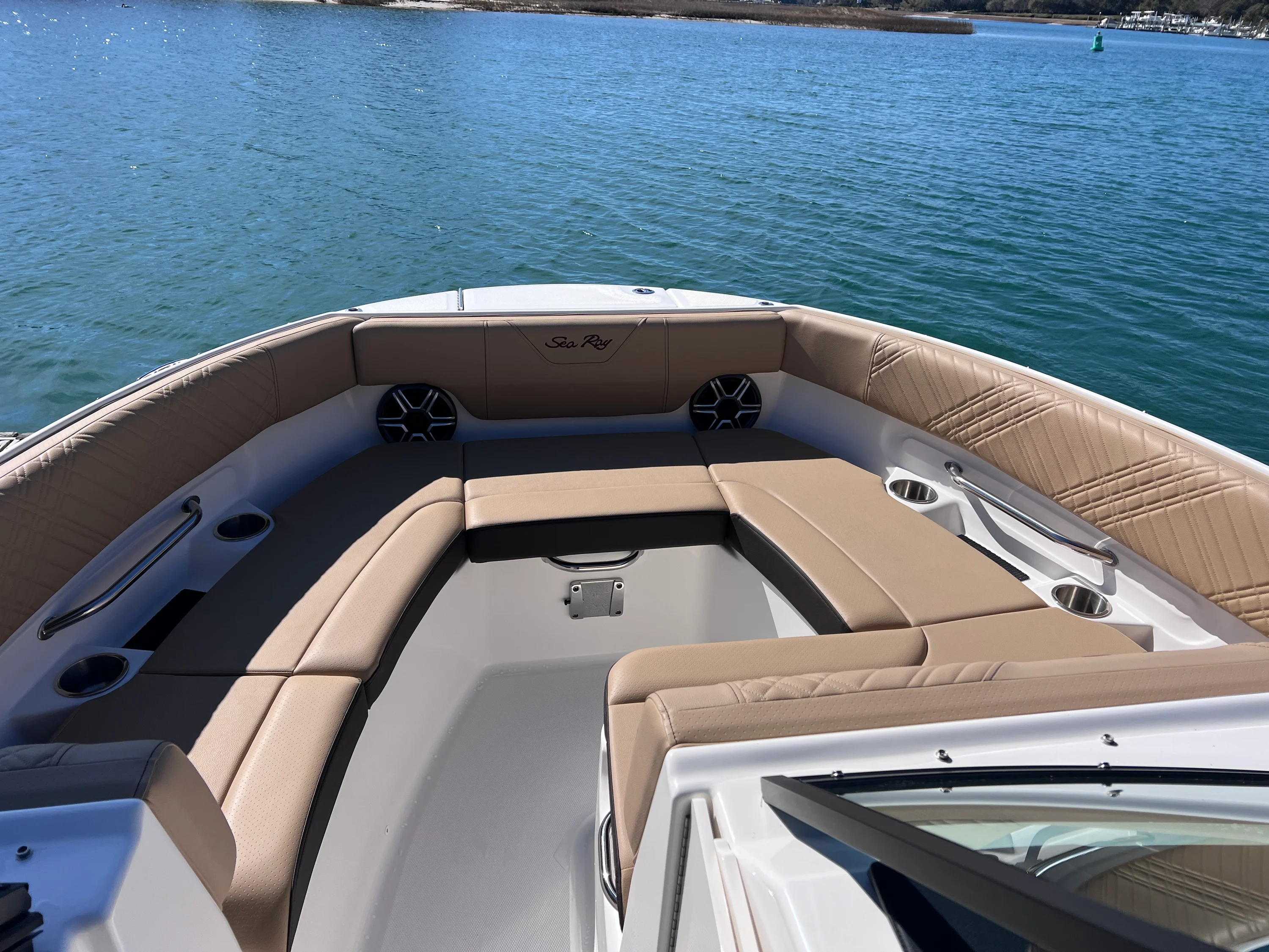 2026 Sea Ray SDX 230 Outboard Image Thumbnail #20