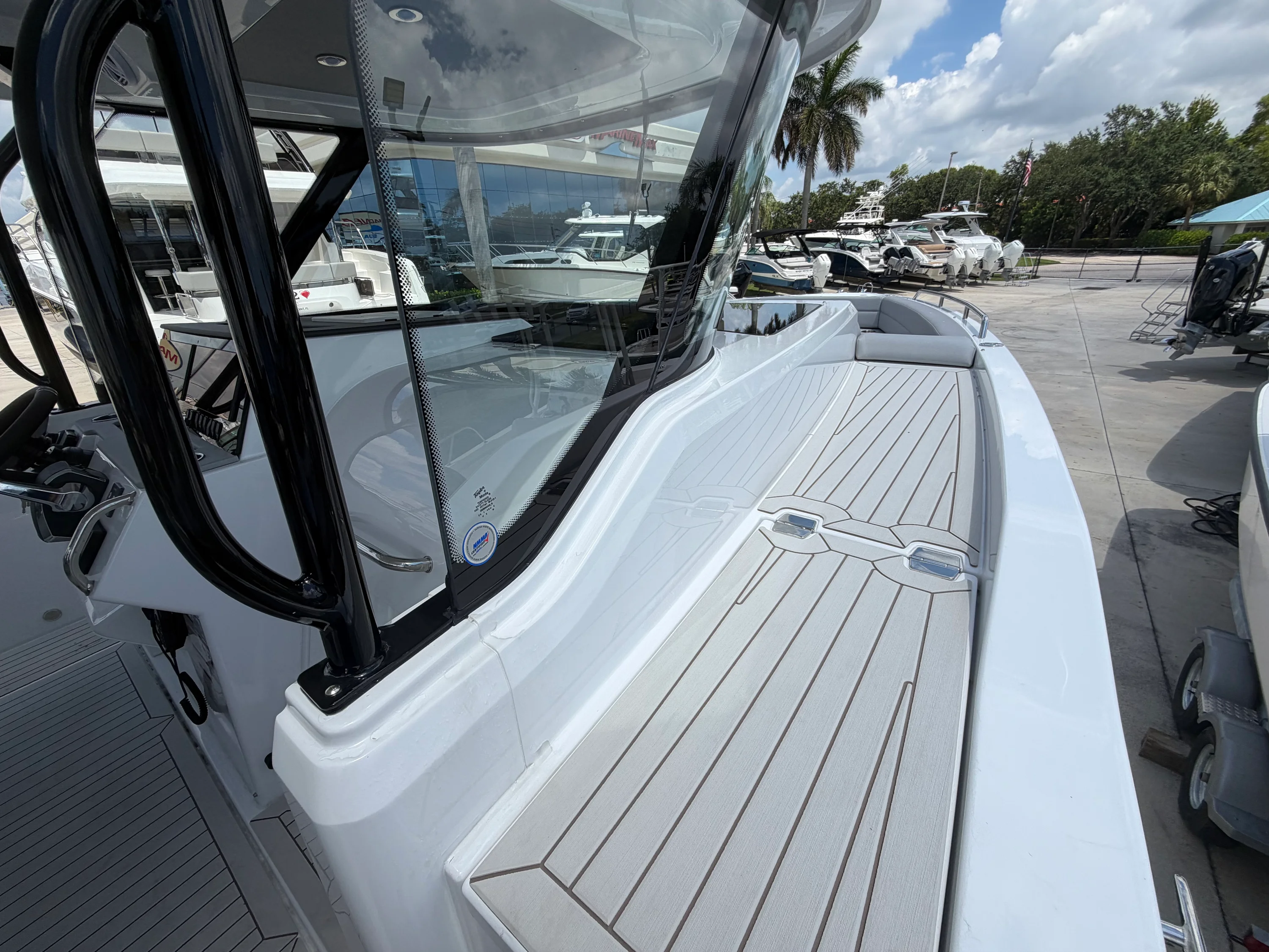 2026 Cruisers Yachts 38 VTR Image Thumbnail #16