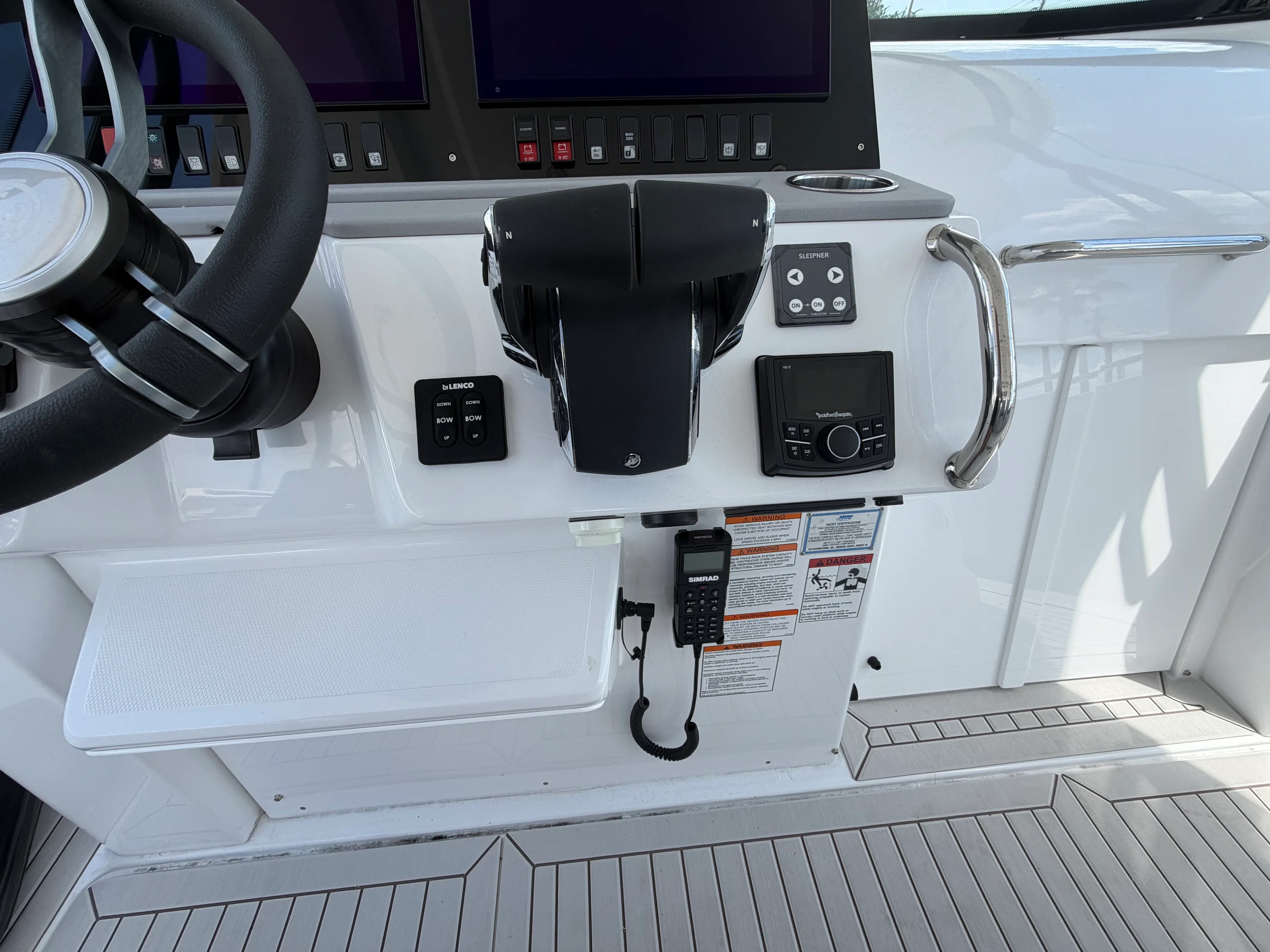2026 Cruisers Yachts 38 VTR Image Thumbnail #13