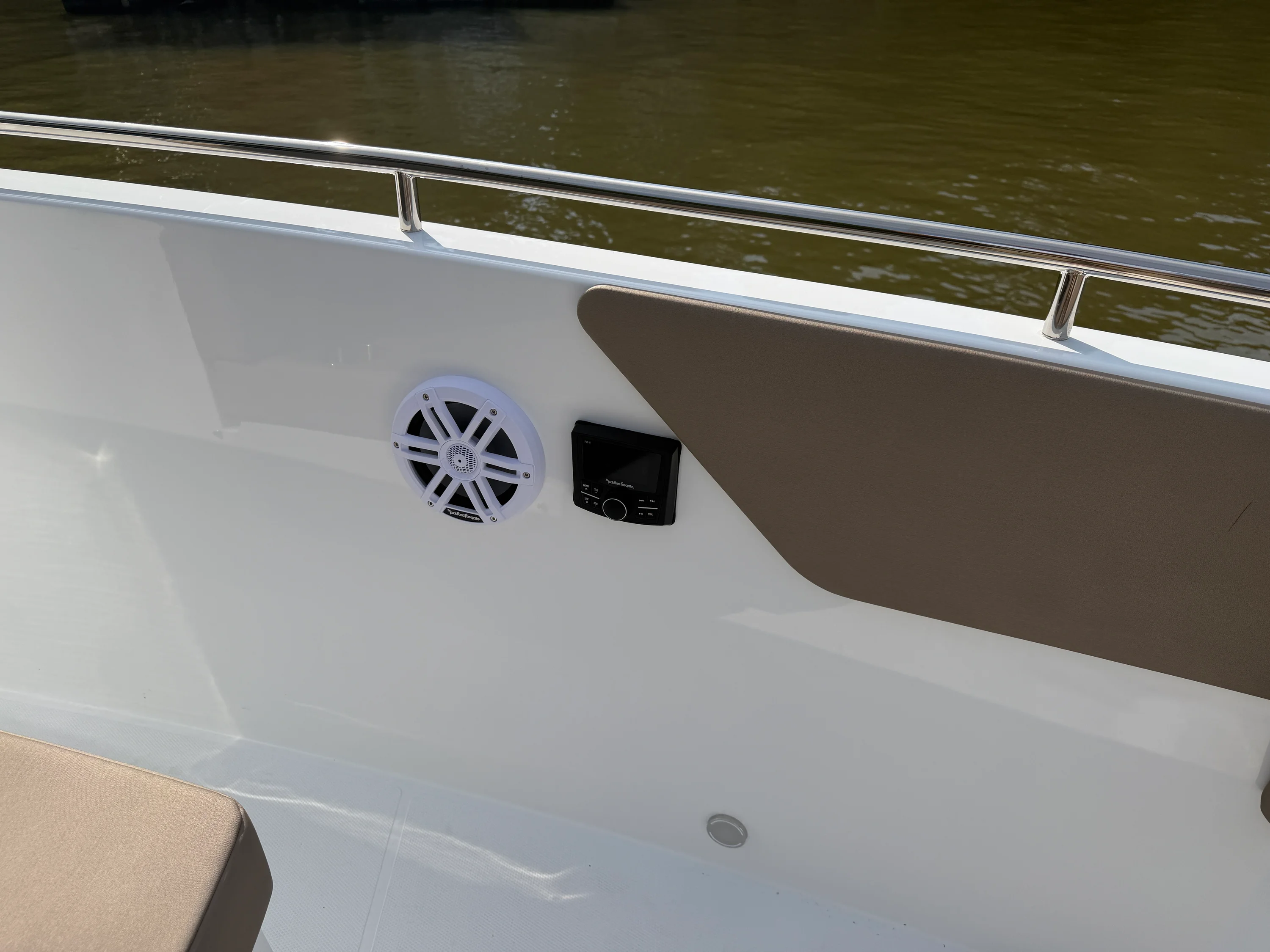 2026 Cruisers Yachts 38 VTR Image Thumbnail #19
