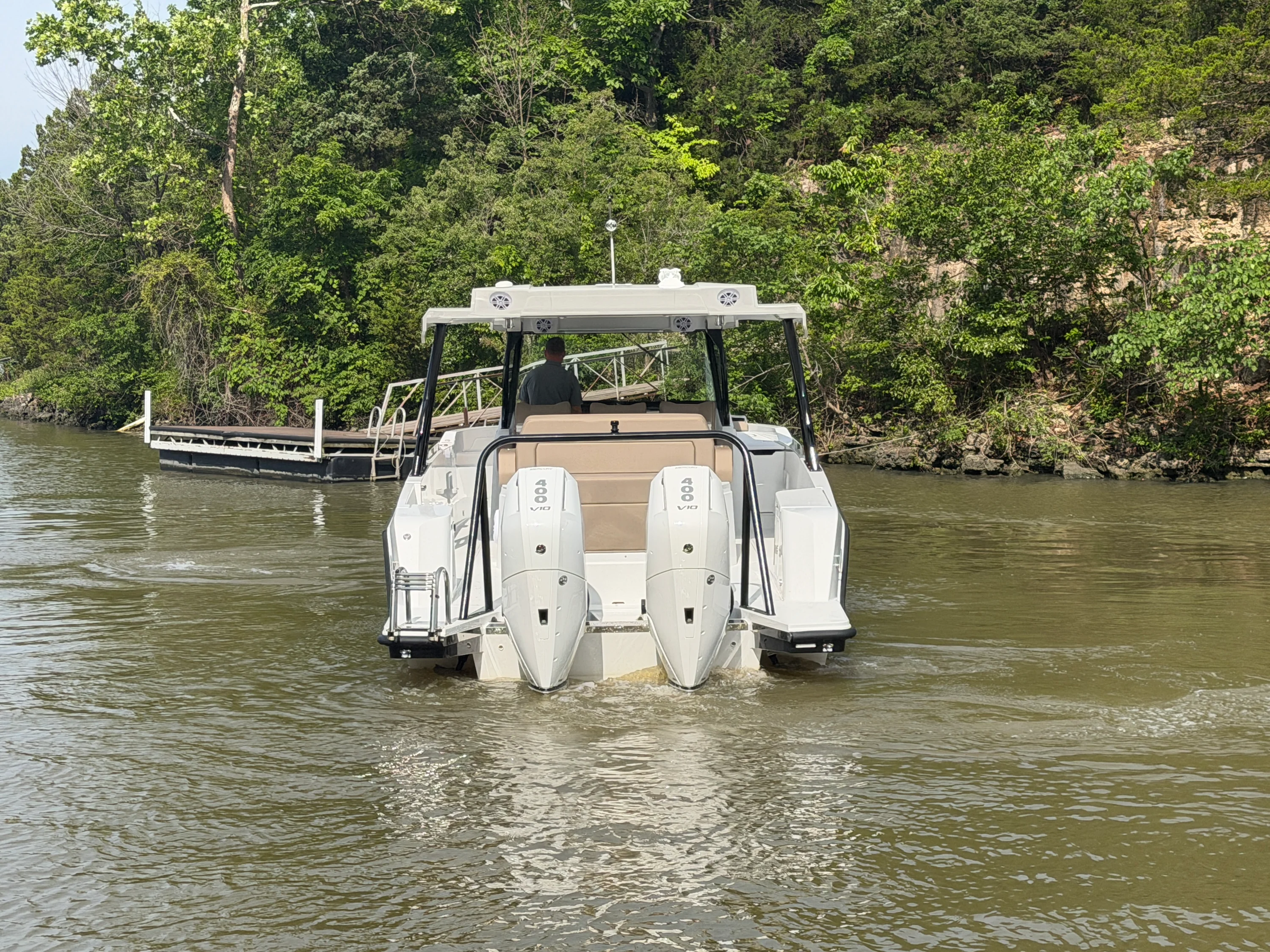 2026 Cruisers Yachts 38 VTR Image Thumbnail #3