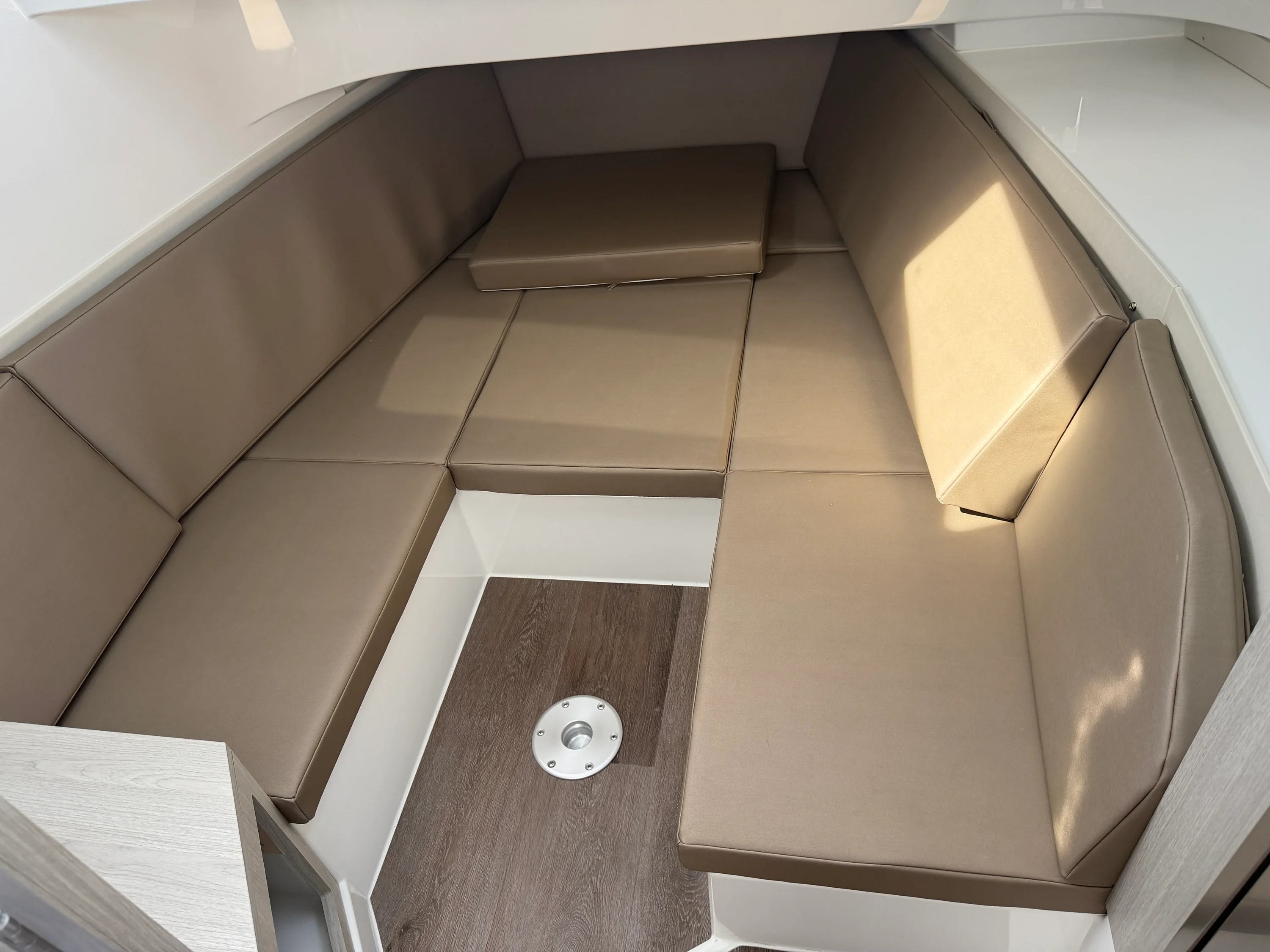 2026 Cruisers Yachts 38 VTR Image Thumbnail #23