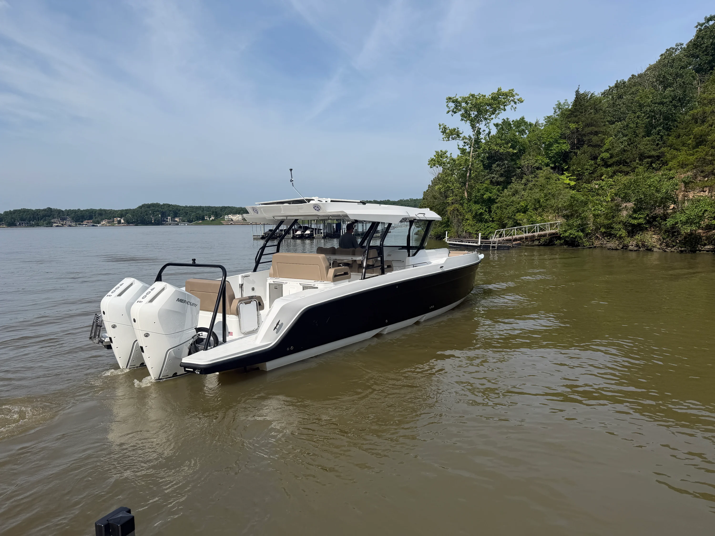 2026 Cruisers Yachts 38 VTR Image Thumbnail #7