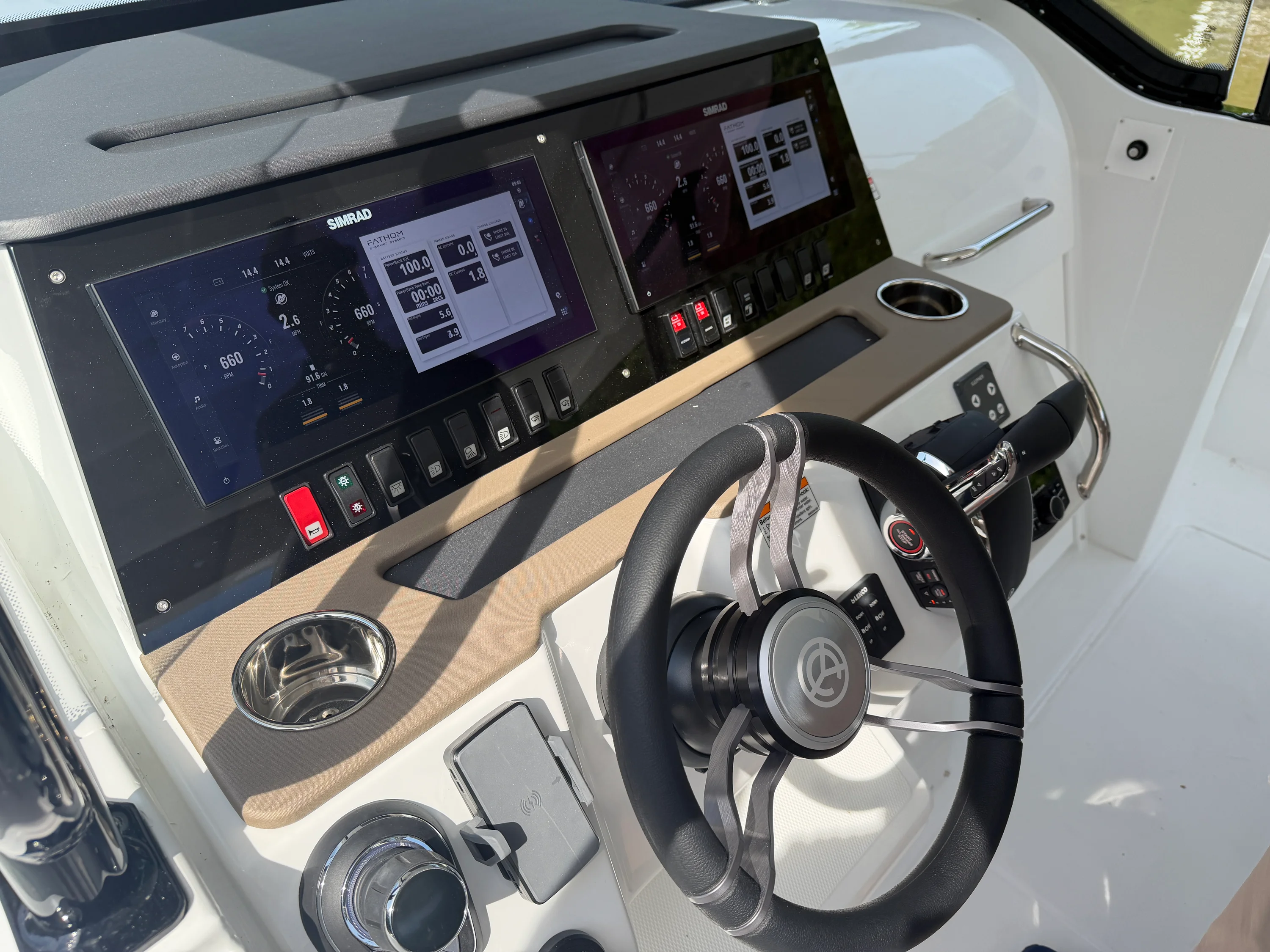 2026 Cruisers Yachts 38 VTR Image Thumbnail #8