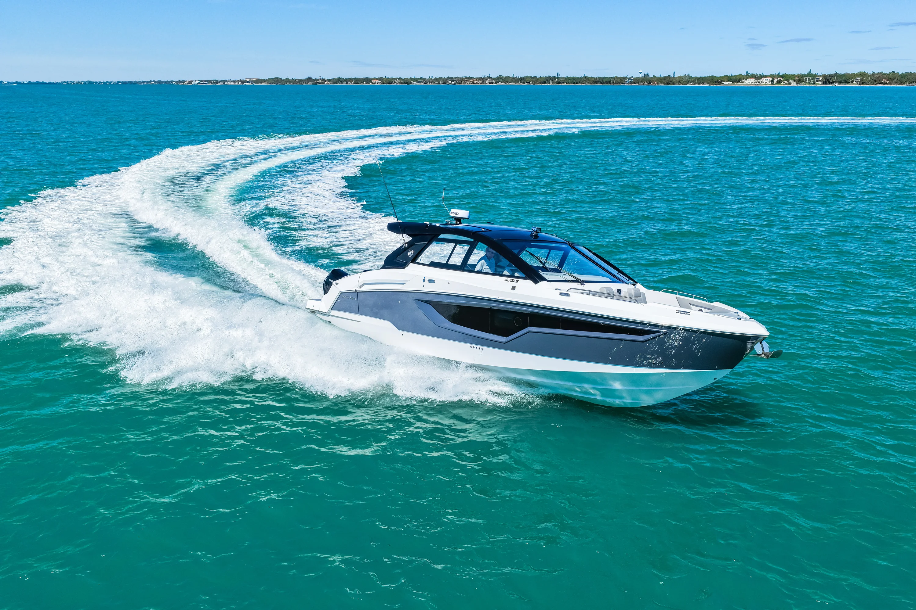 2026 Cruisers Yachts 42 GLS Outboard Image Thumbnail #23