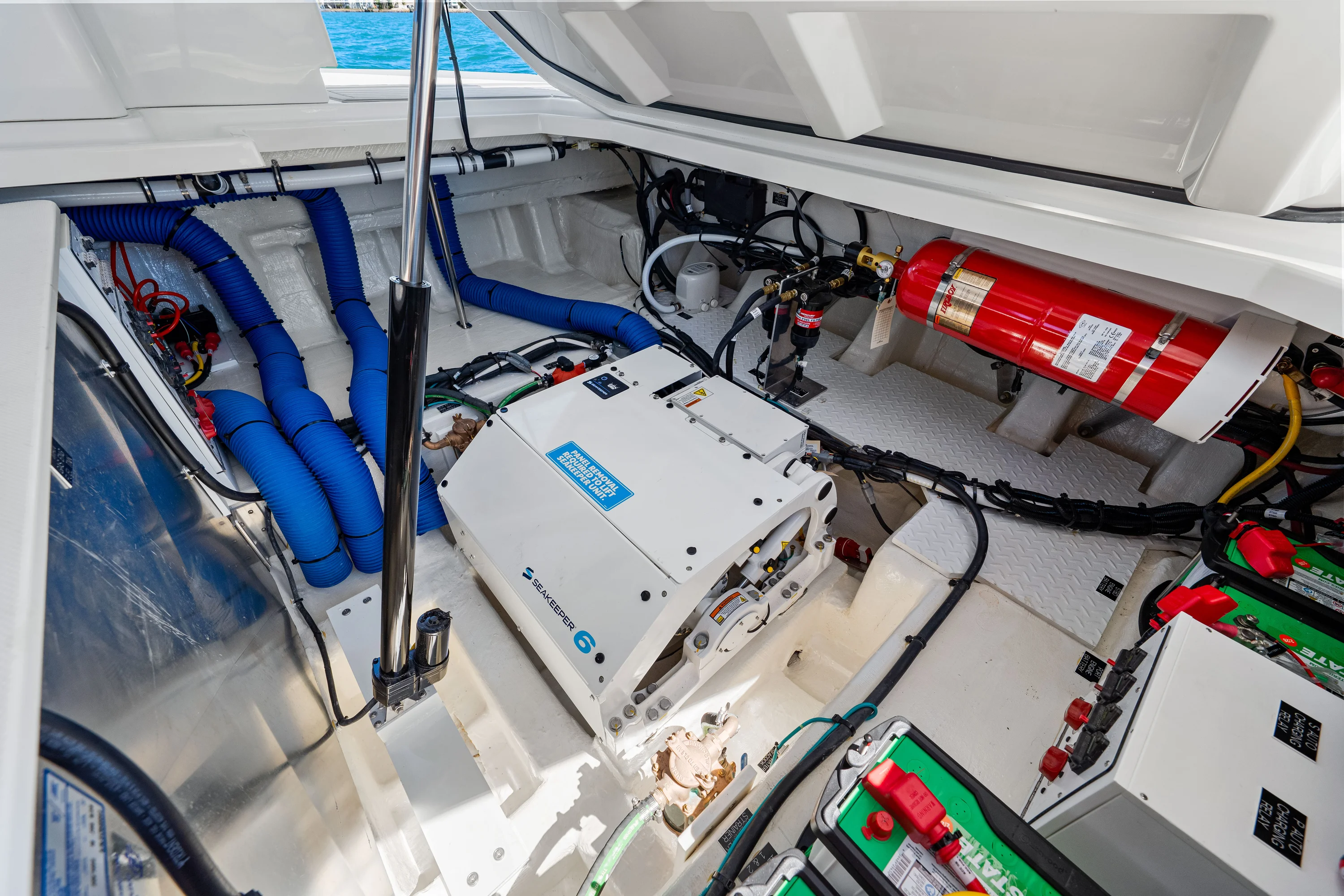 2026 Cruisers Yachts 42 GLS Outboard Image Thumbnail #88