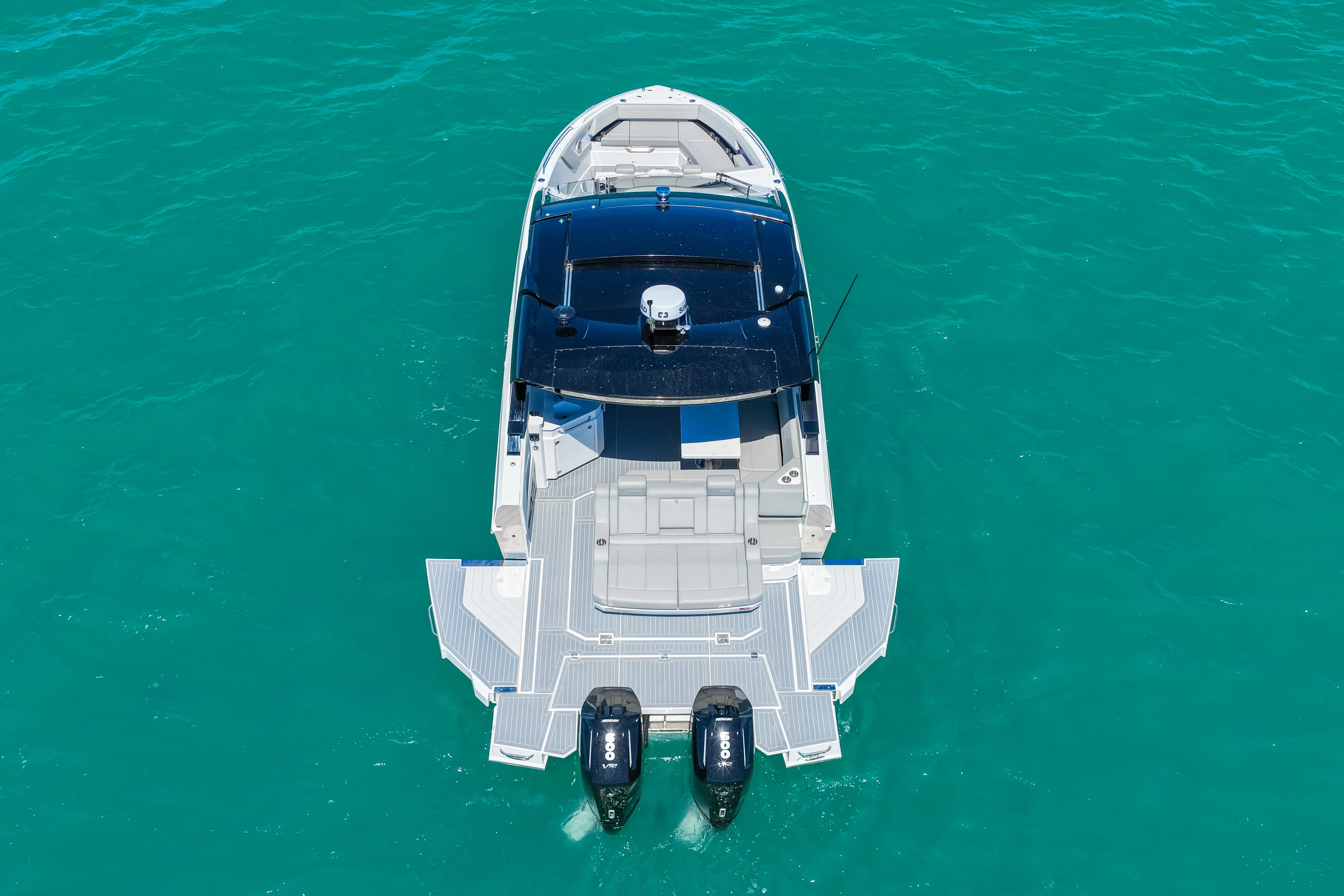 2026 Cruisers Yachts 42 GLS Outboard Image Thumbnail #69