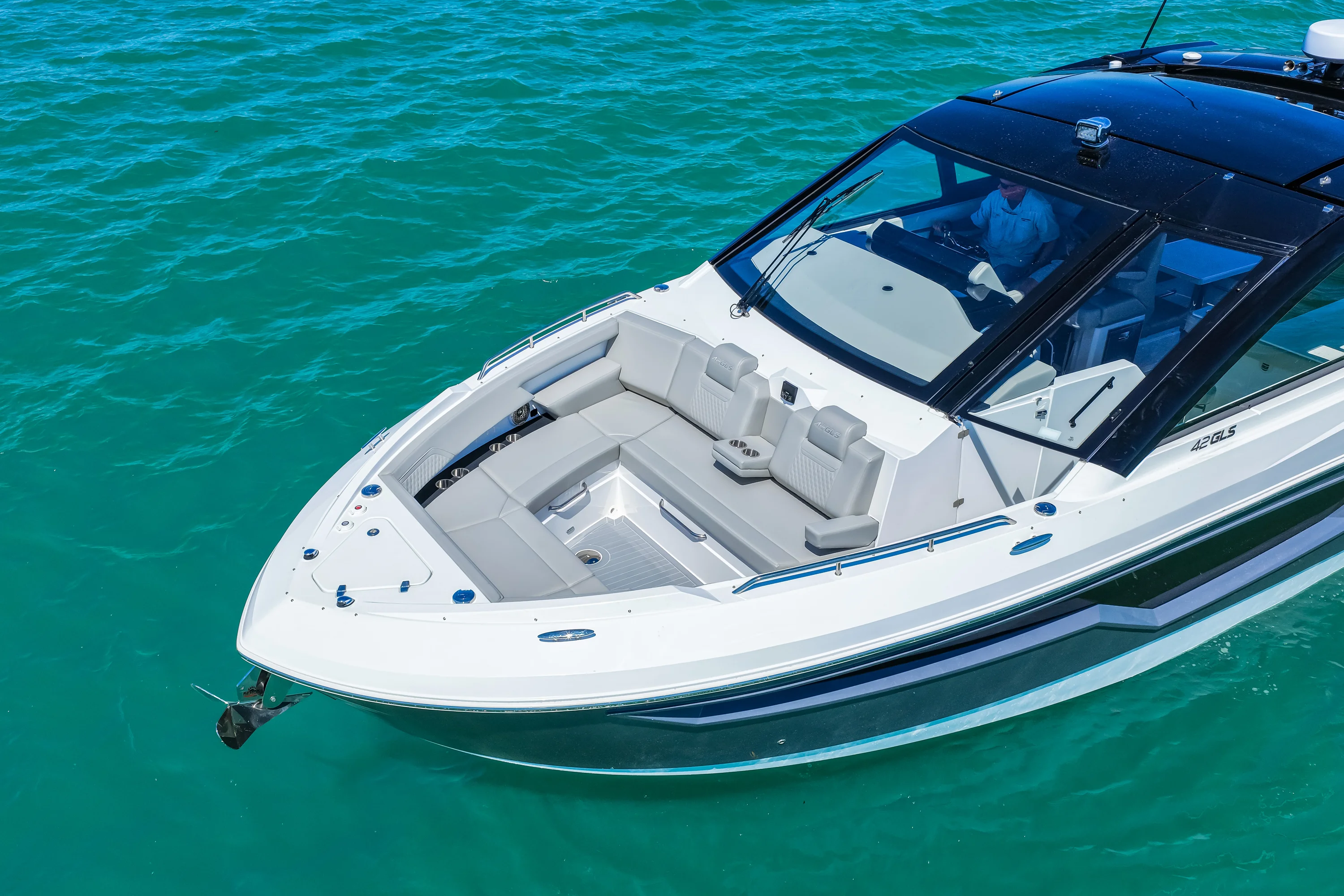 2026 Cruisers Yachts 42 GLS Outboard Image Thumbnail #71