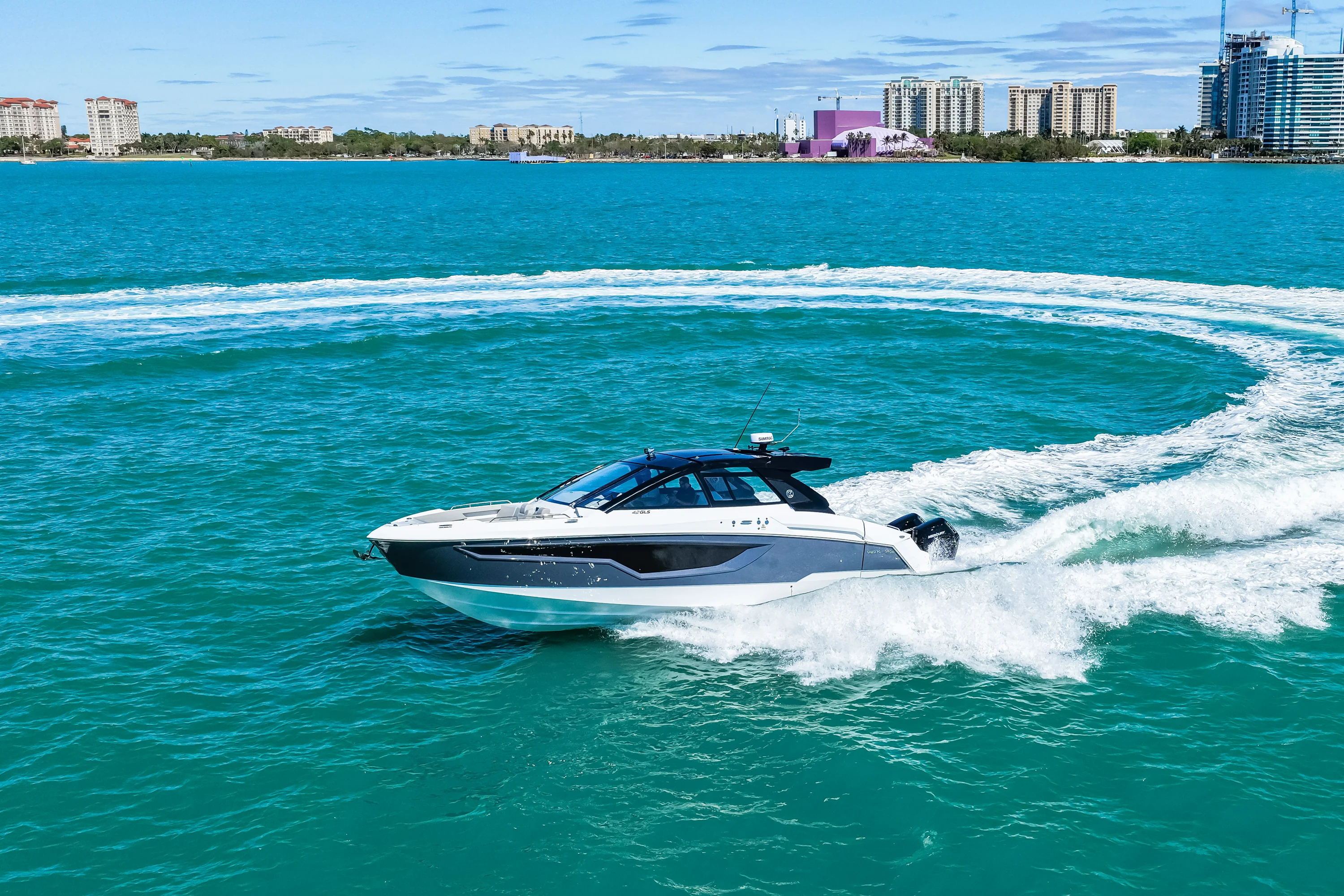 2026 Cruisers Yachts 42 GLS Outboard Image Thumbnail #31