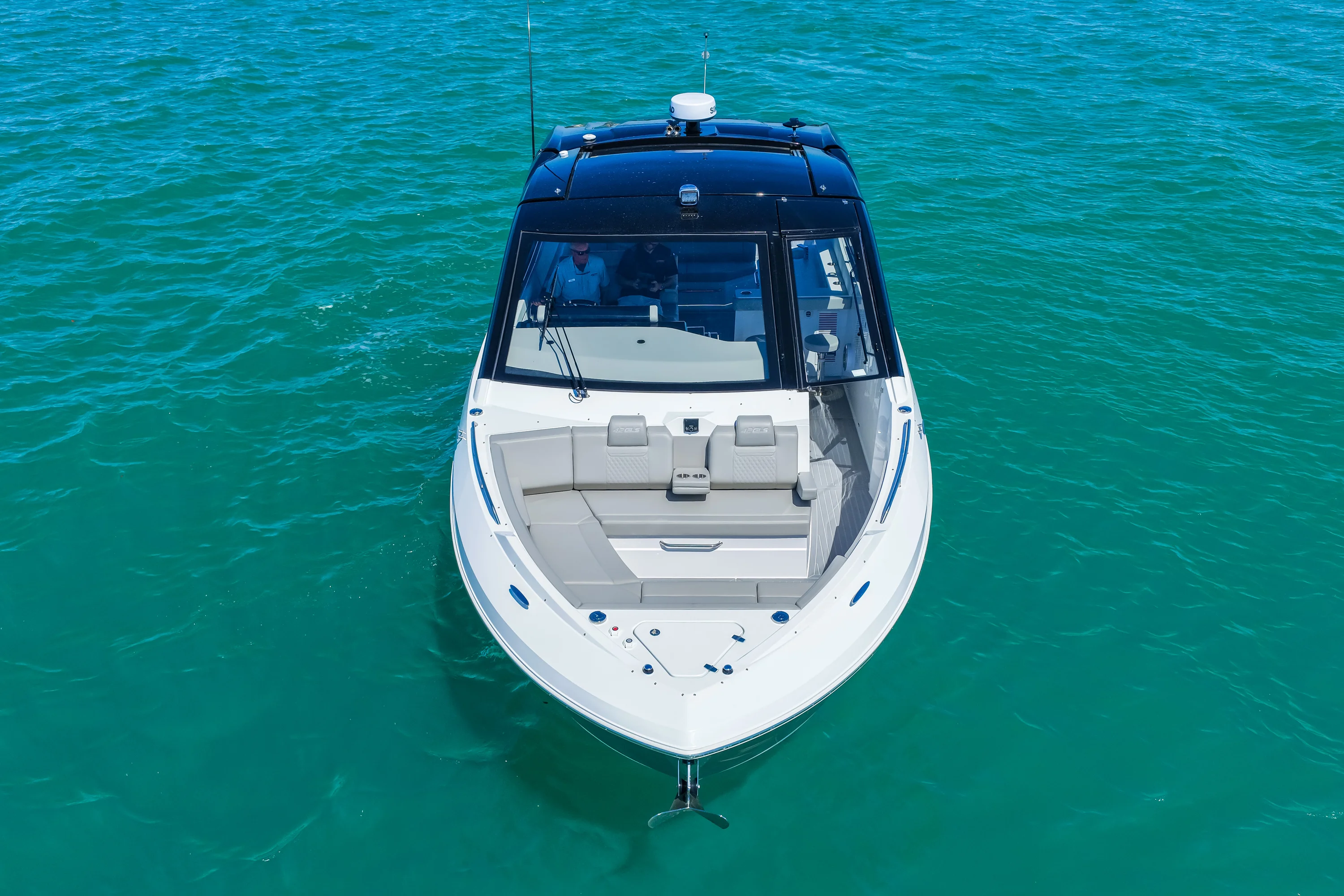 2026 Cruisers Yachts 42 GLS Outboard Image Thumbnail #74