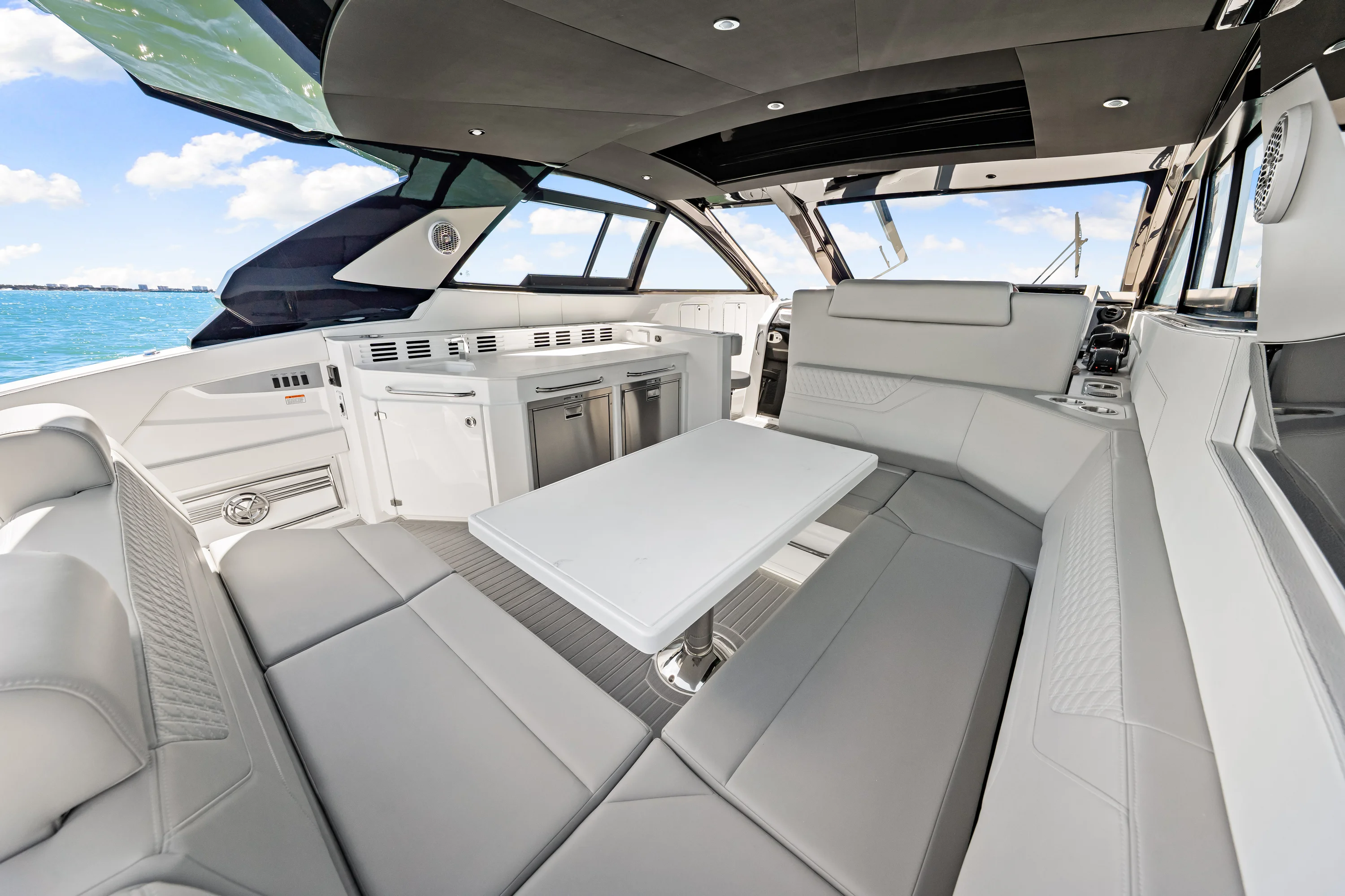 2026 Cruisers Yachts 42 GLS Outboard Image Thumbnail #2