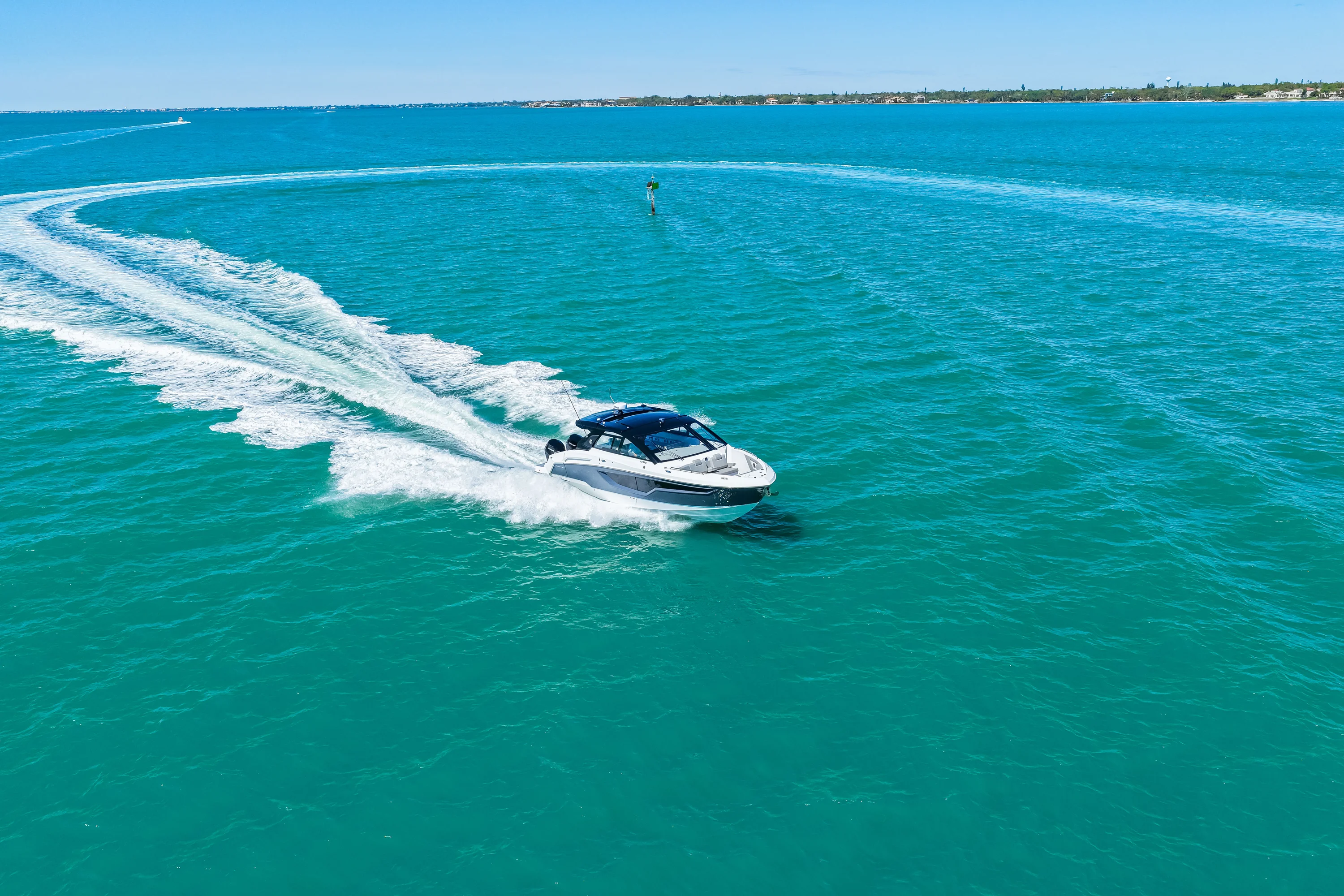 2026 Cruisers Yachts 42 GLS Outboard Image Thumbnail #26