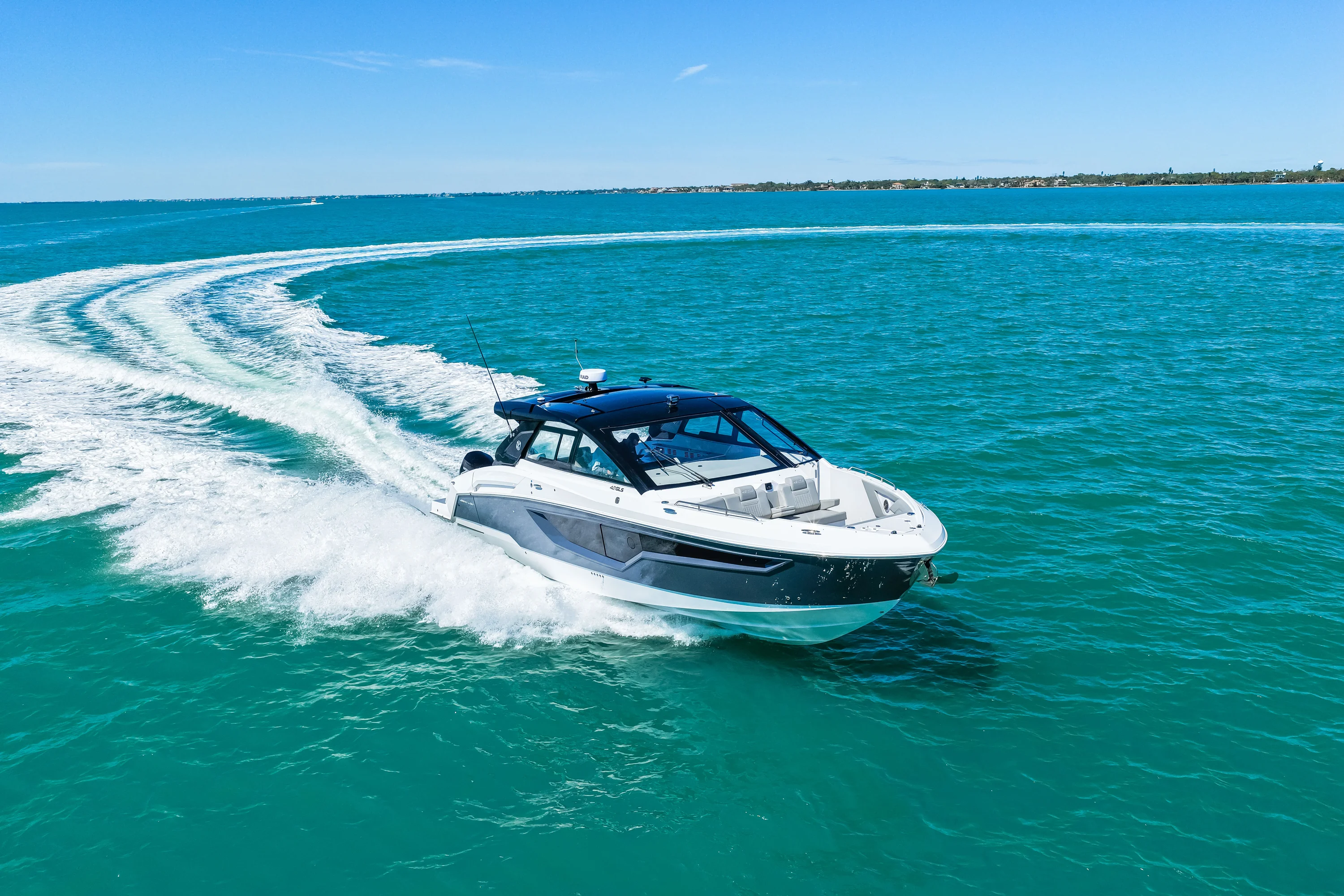 2026 Cruisers Yachts 42 GLS Outboard Image Thumbnail #25