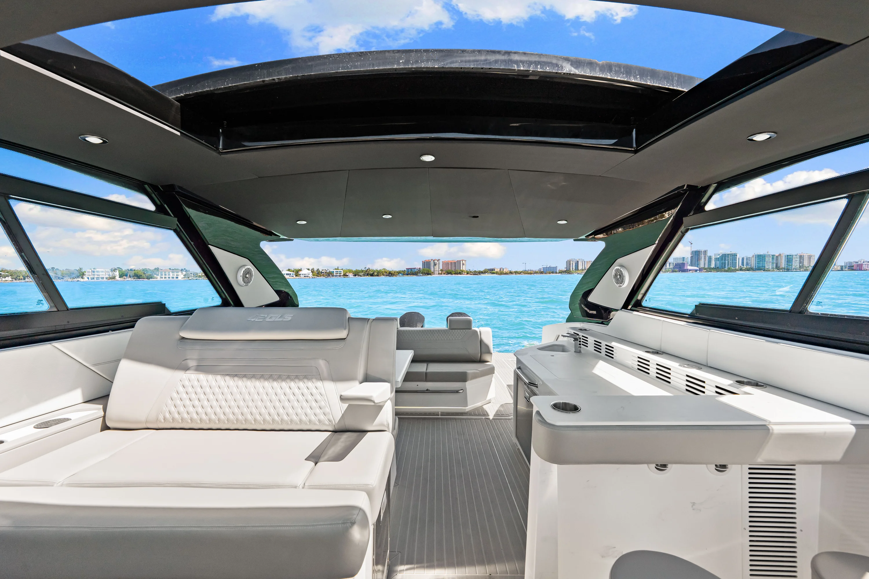 2026 Cruisers Yachts 42 GLS Outboard Image Thumbnail #11