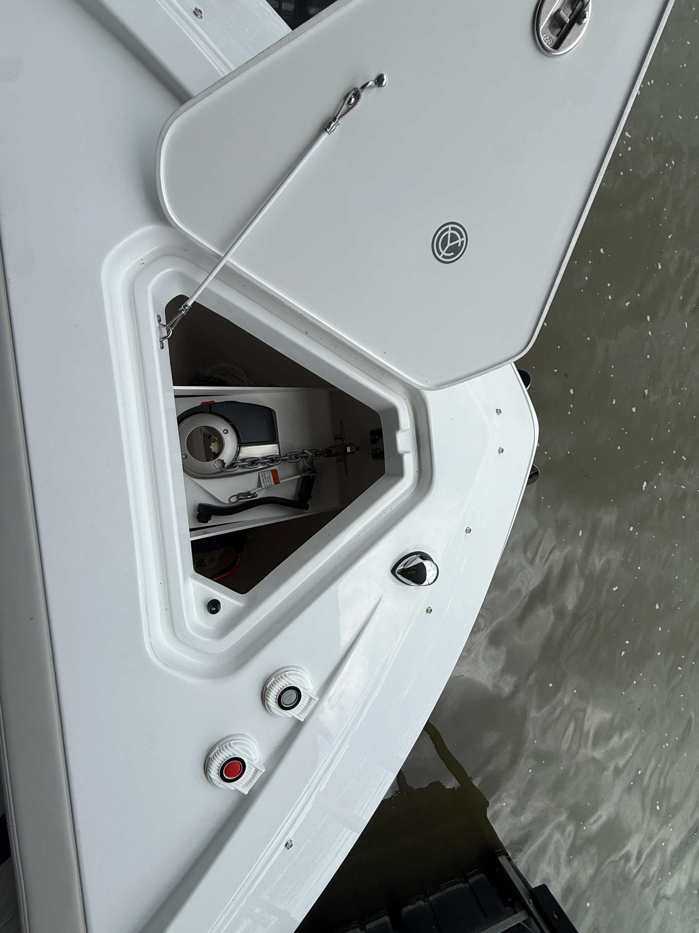 2027 Cruisers Yachts 42GLS-OB Image Thumbnail #11