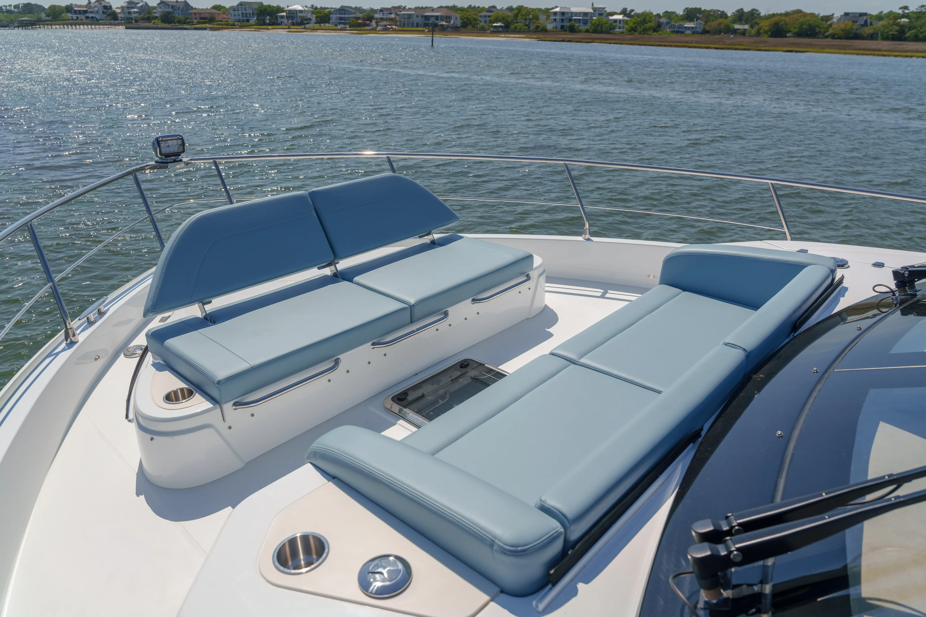 2026 Cruisers Yachts 50 FLY Image Thumbnail #29