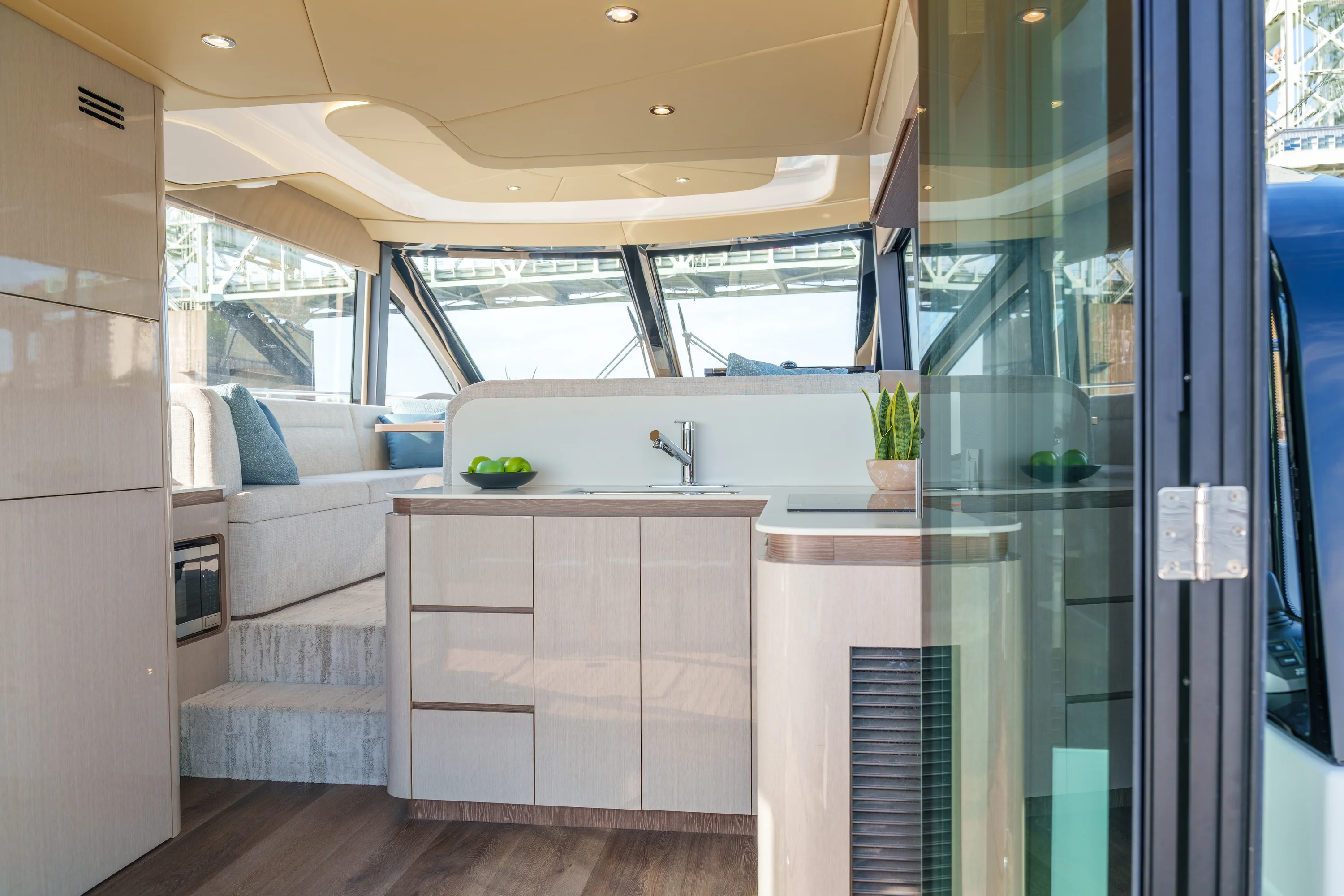 2026 Cruisers Yachts 50 FLY Image Thumbnail #51