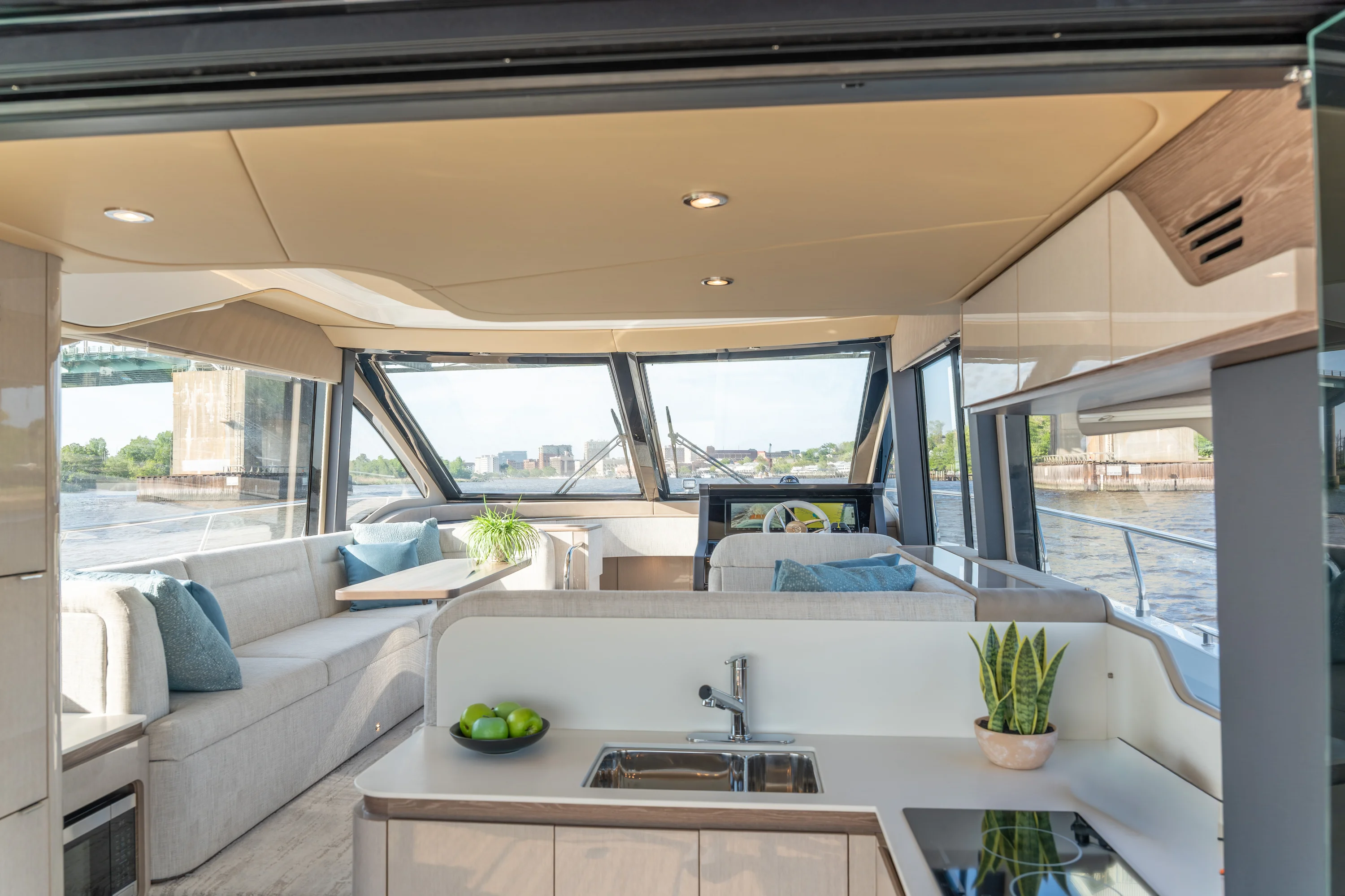 2026 Cruisers Yachts 50 FLY Image Thumbnail #50