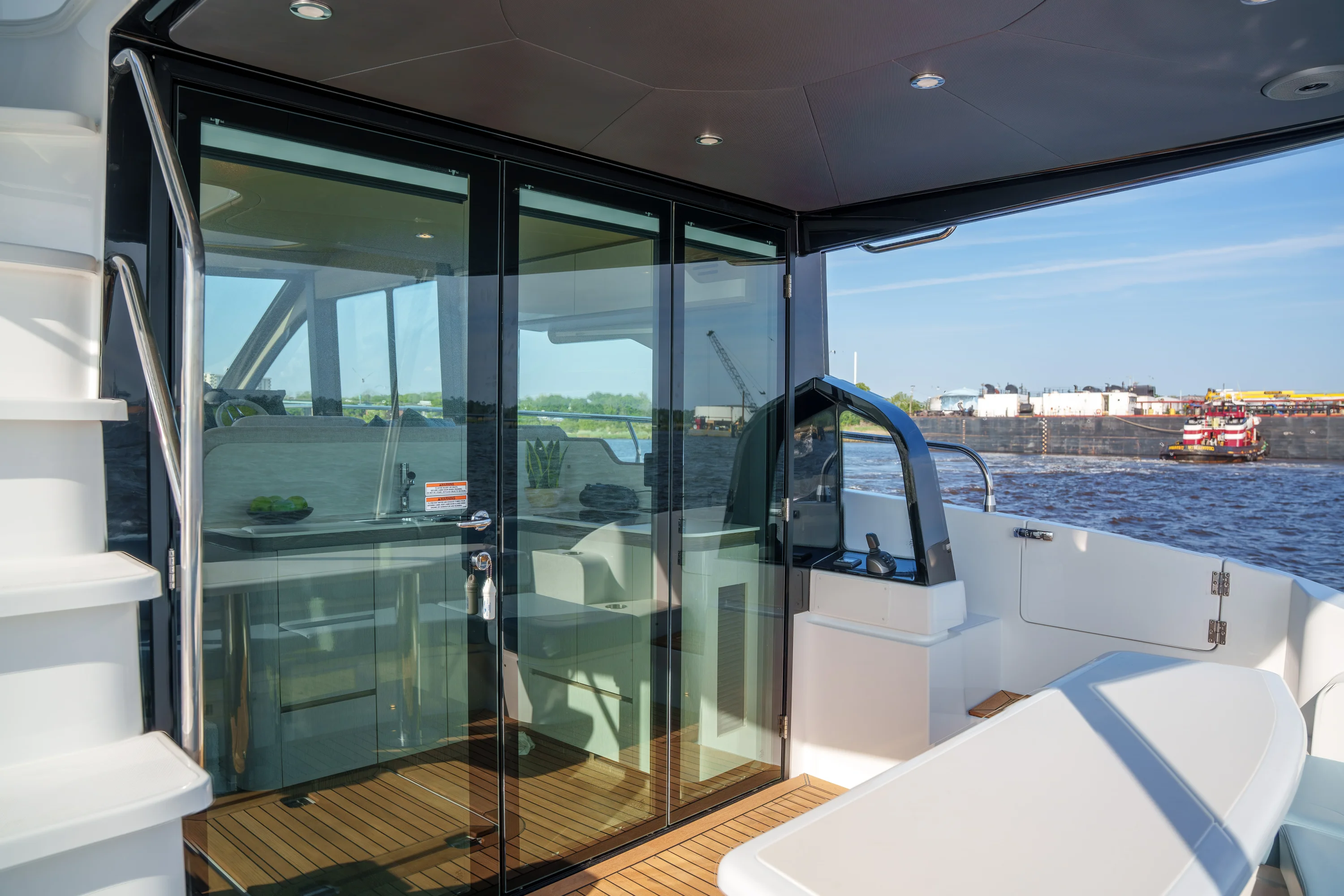 2026 Cruisers Yachts 50 FLY Image Thumbnail #46