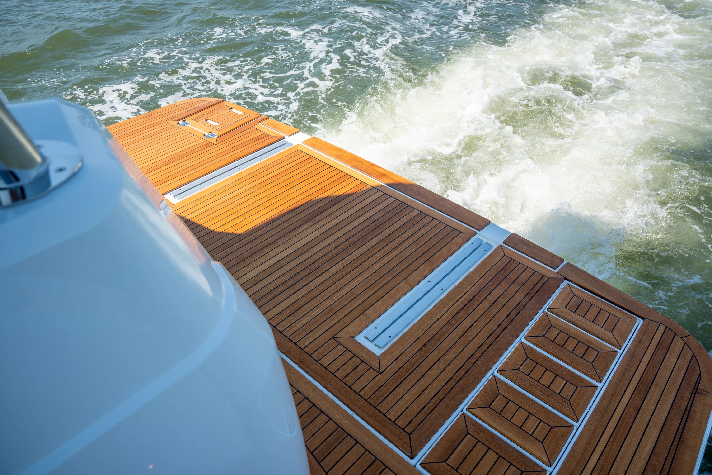 2026 Cruisers Yachts 50 FLY Image Thumbnail #22