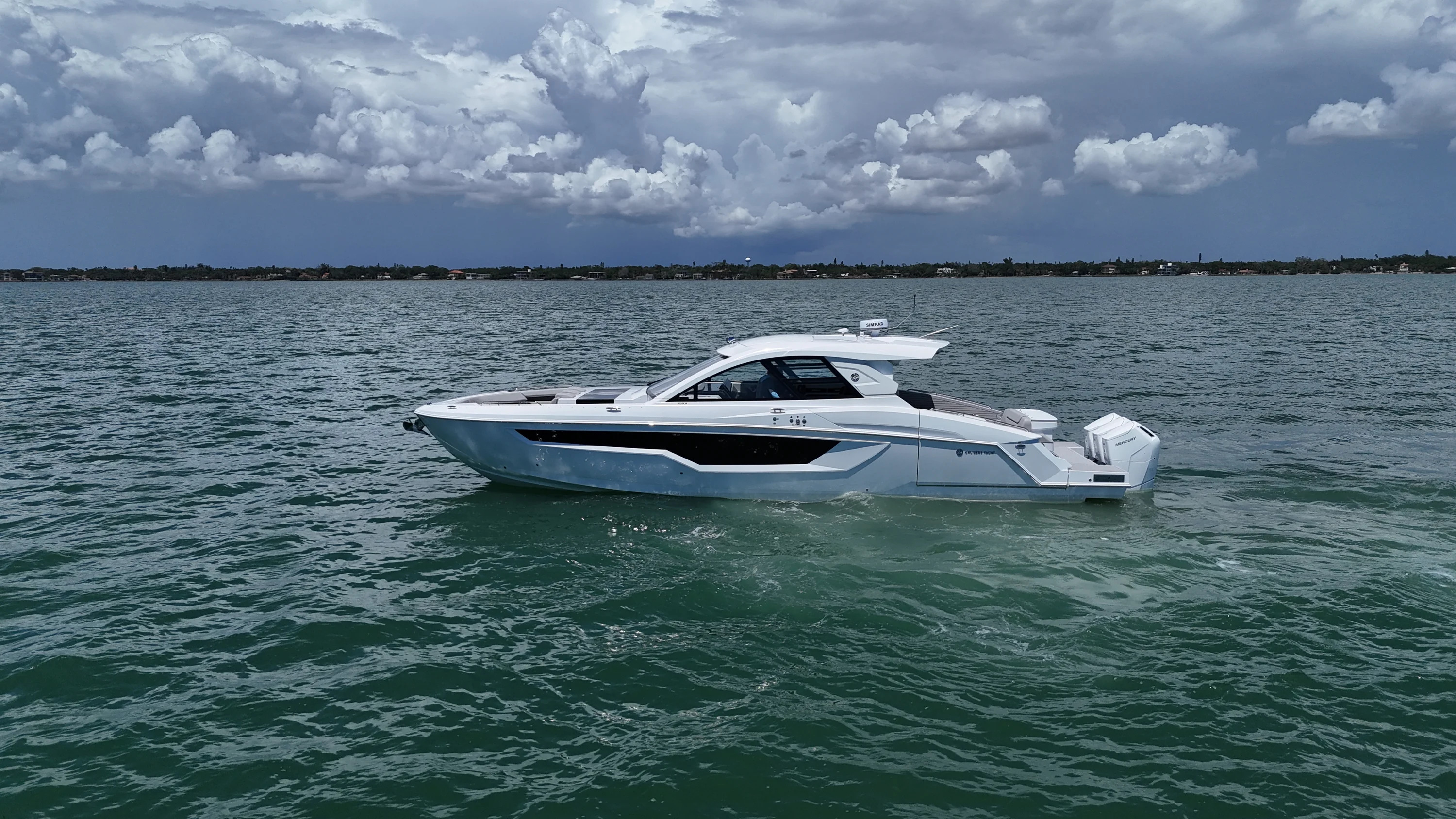 2026 Cruisers Yachts 50GLS OB Image Thumbnail #1