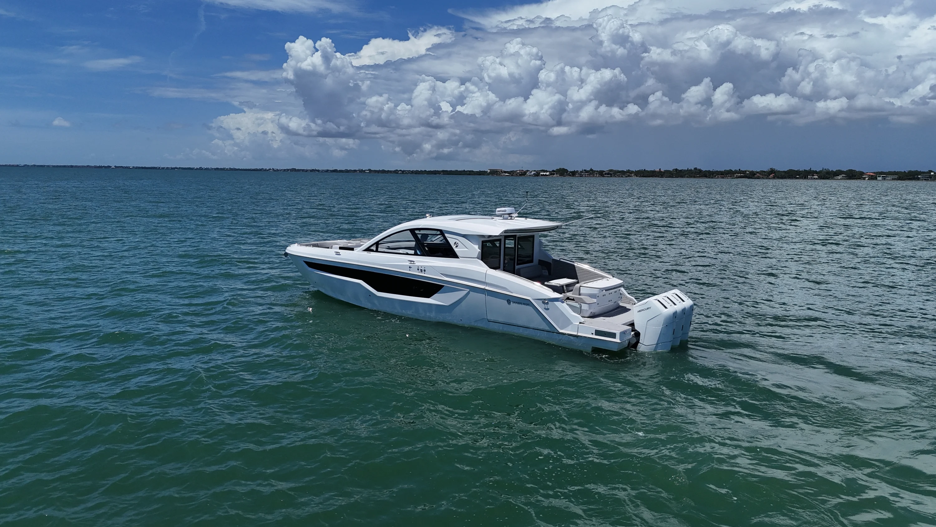2026 Cruisers Yachts 50GLS OB Image Thumbnail #6