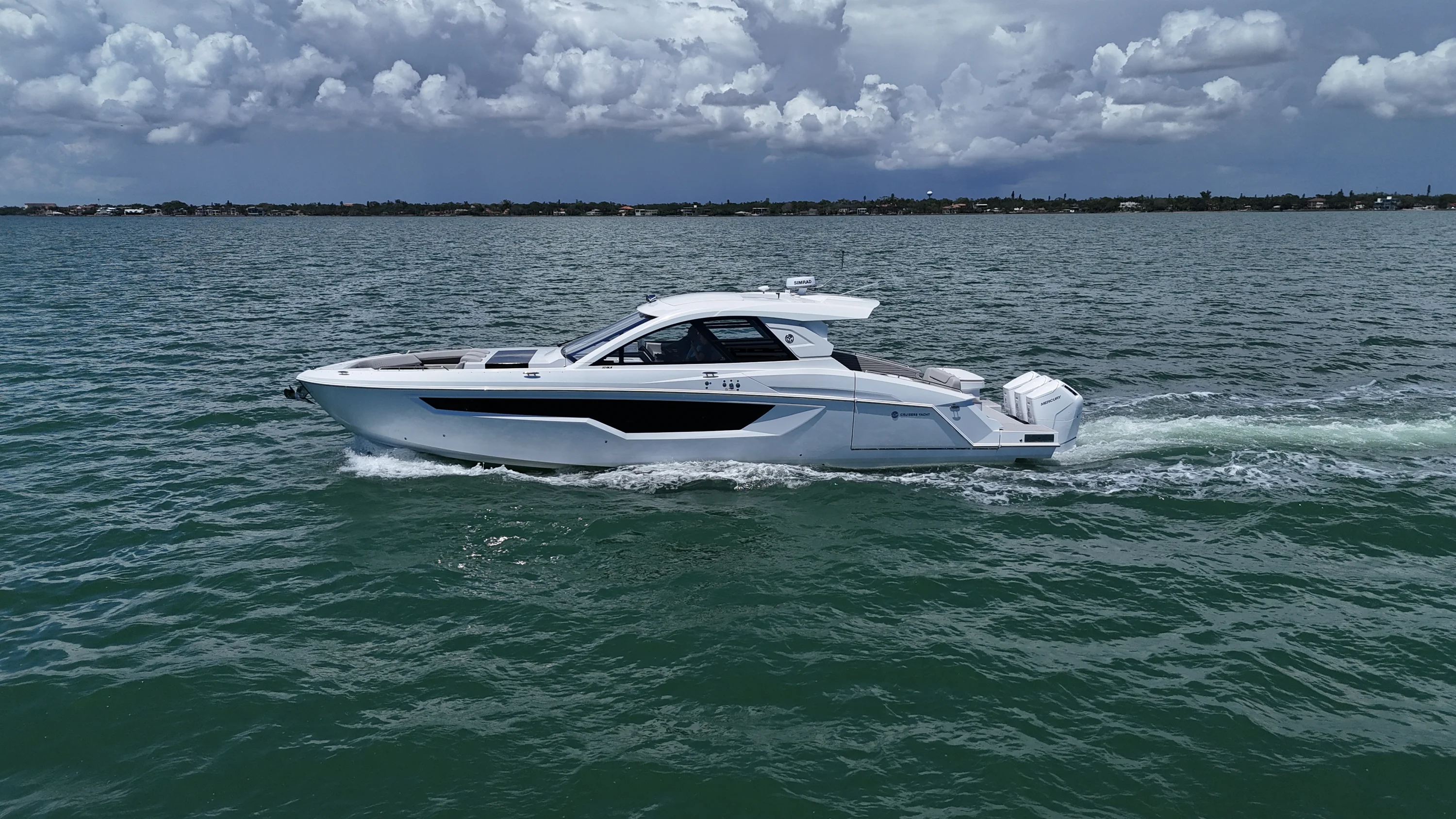 2026 Cruisers Yachts 50GLS OB Image Thumbnail #34