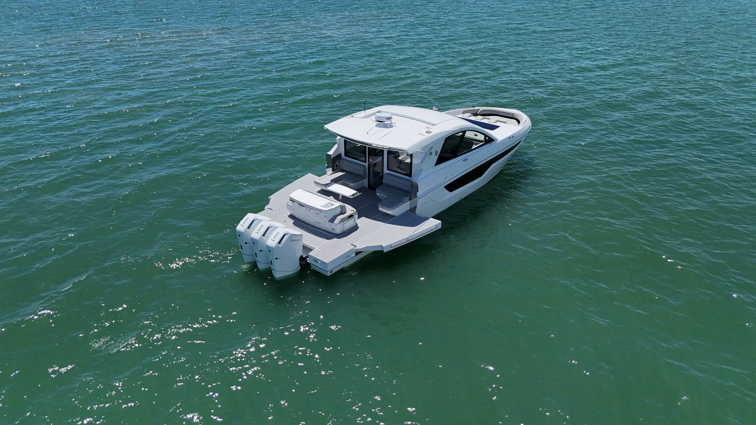 2026 Cruisers Yachts 50GLS OB Image Thumbnail #25