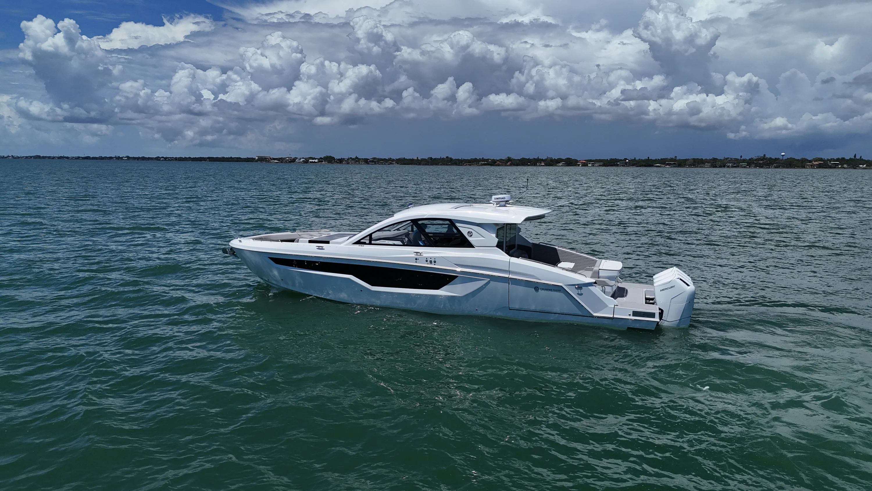 2026 Cruisers Yachts 50GLS OB Image Thumbnail #5