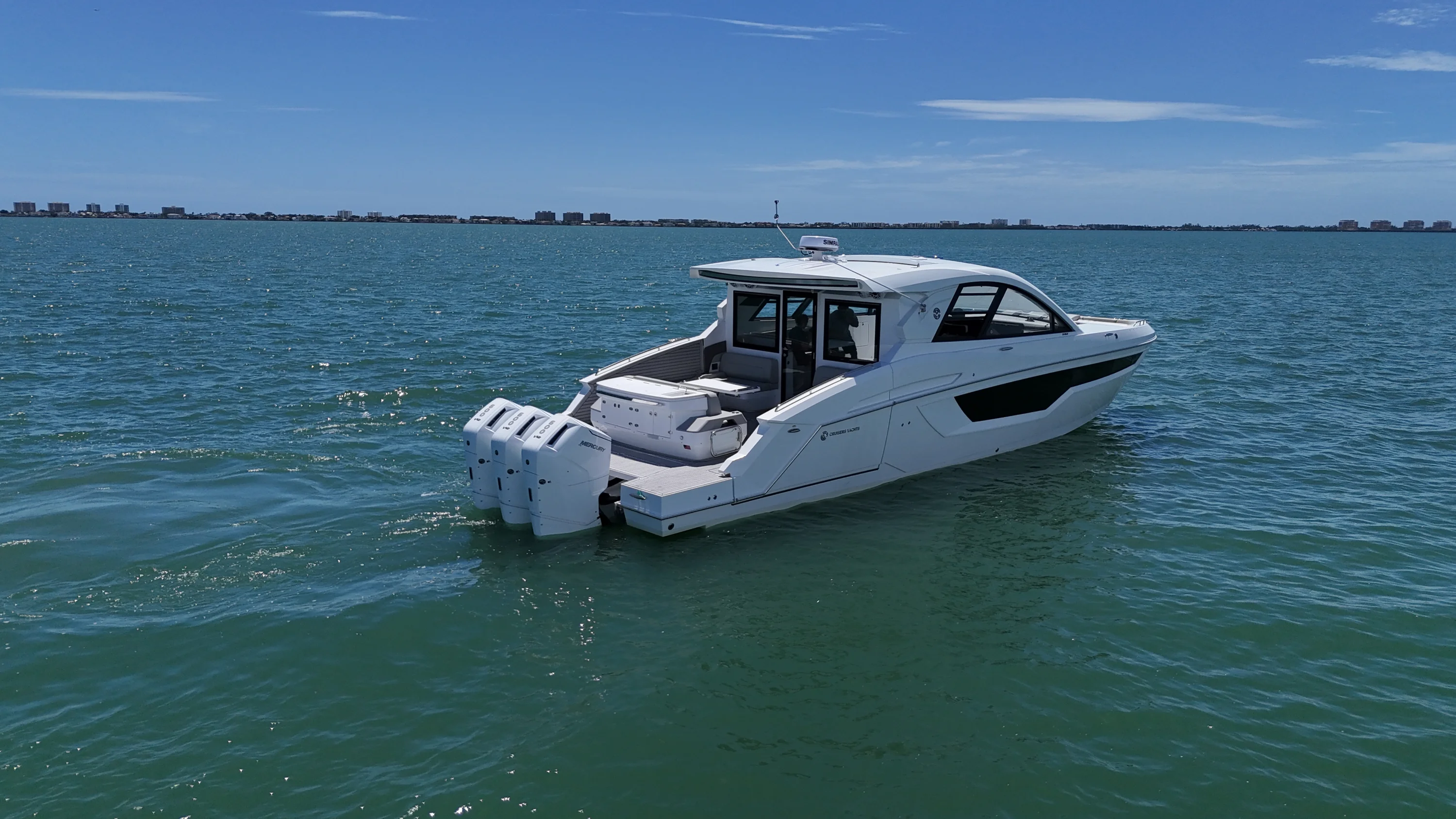 2026 Cruisers Yachts 50GLS OB Image Thumbnail #13