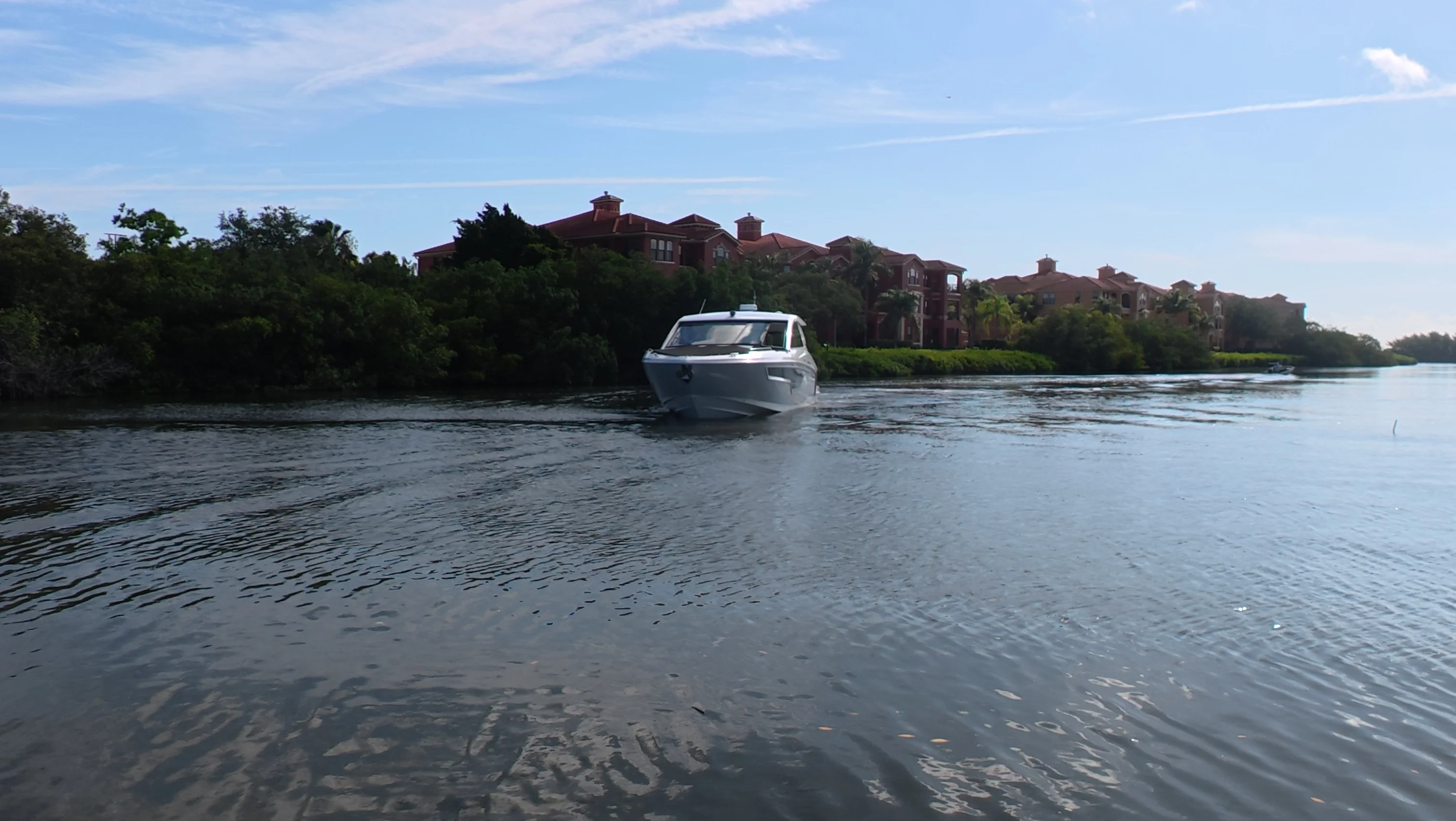2026 Cruisers Yachts 50GLS OB Image Thumbnail #4