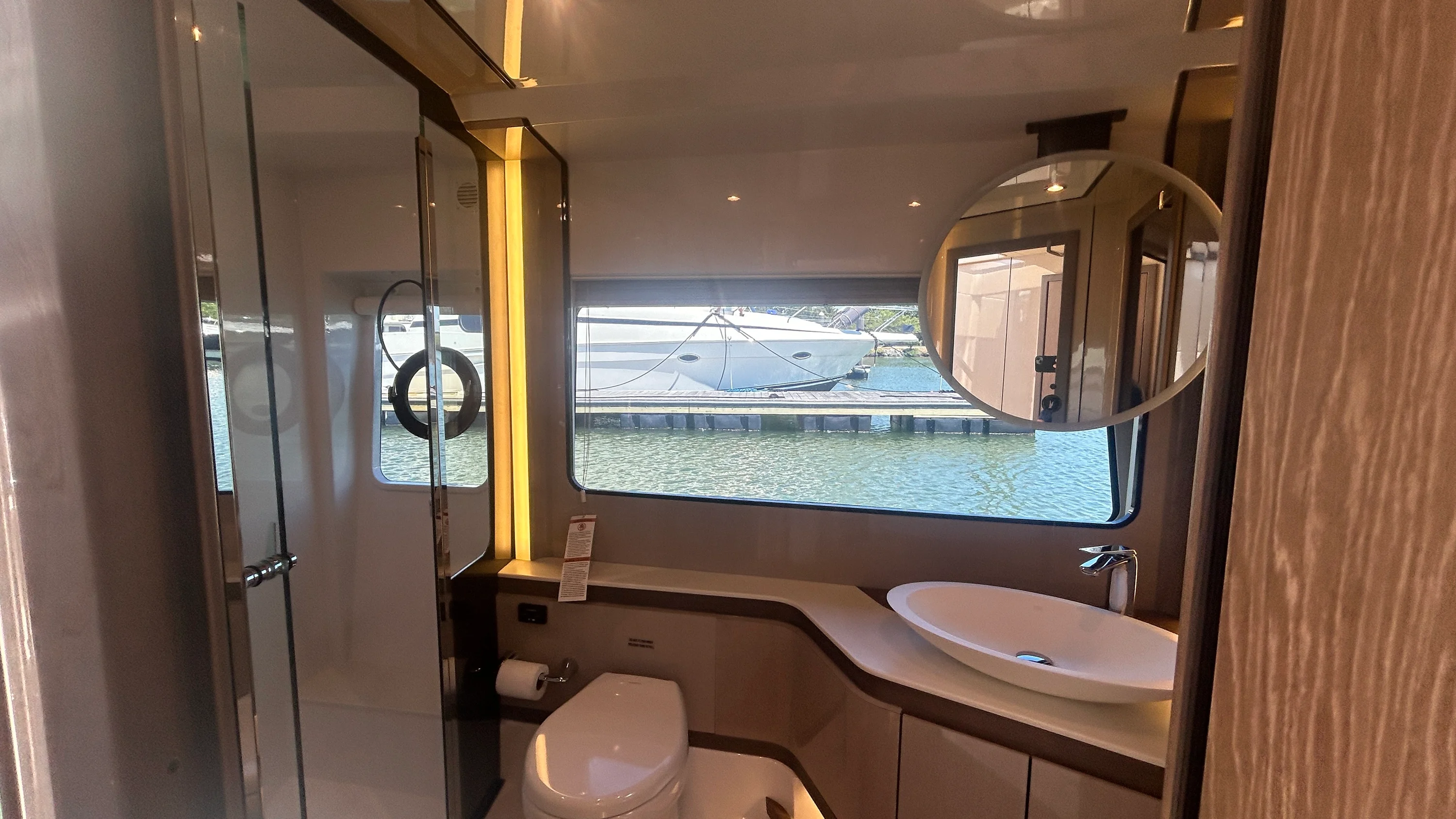 2026 Cruisers Yachts 57 FLY Image Thumbnail #50