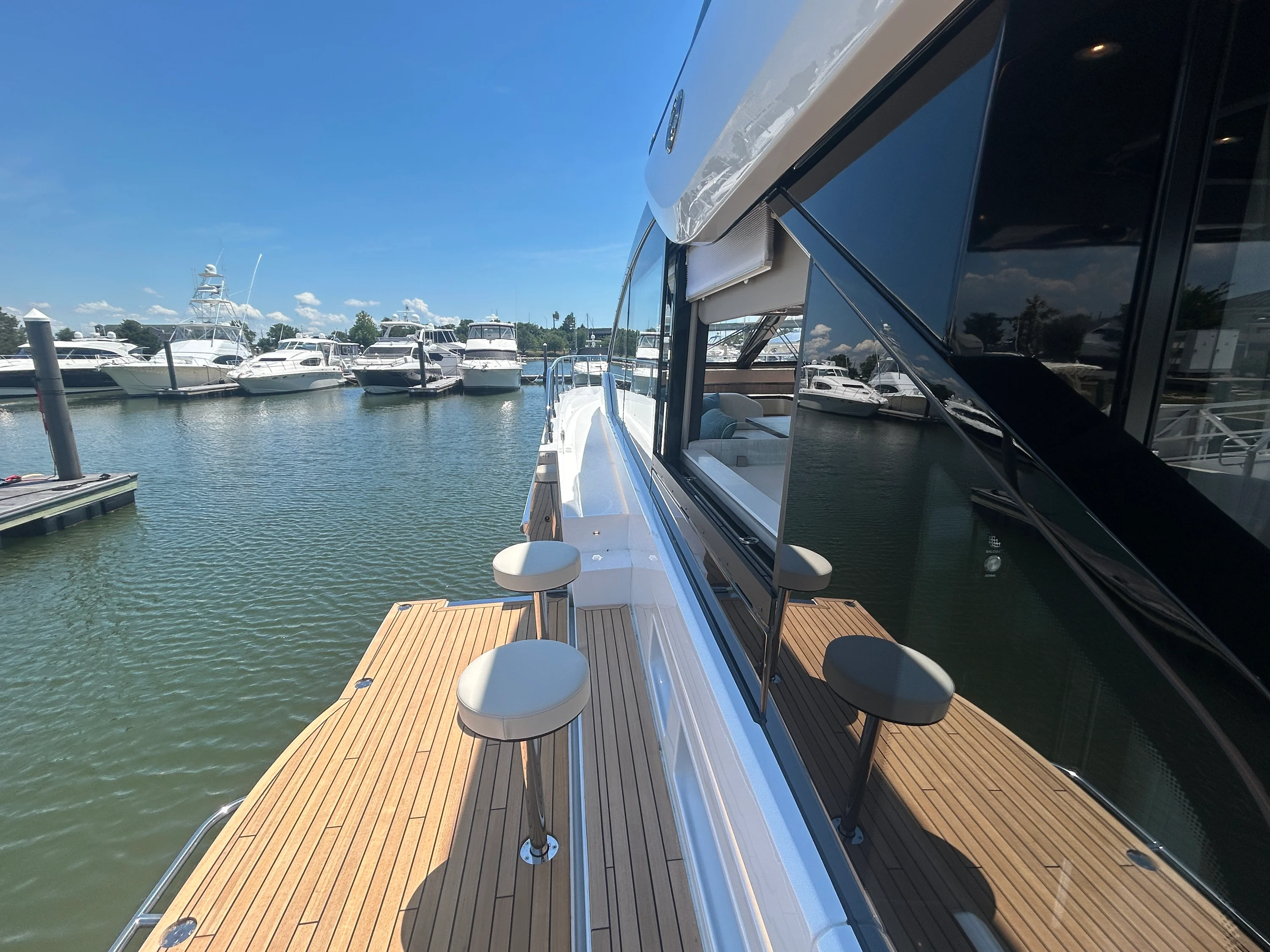 2026 Cruisers Yachts 57 FLY Image Thumbnail #20