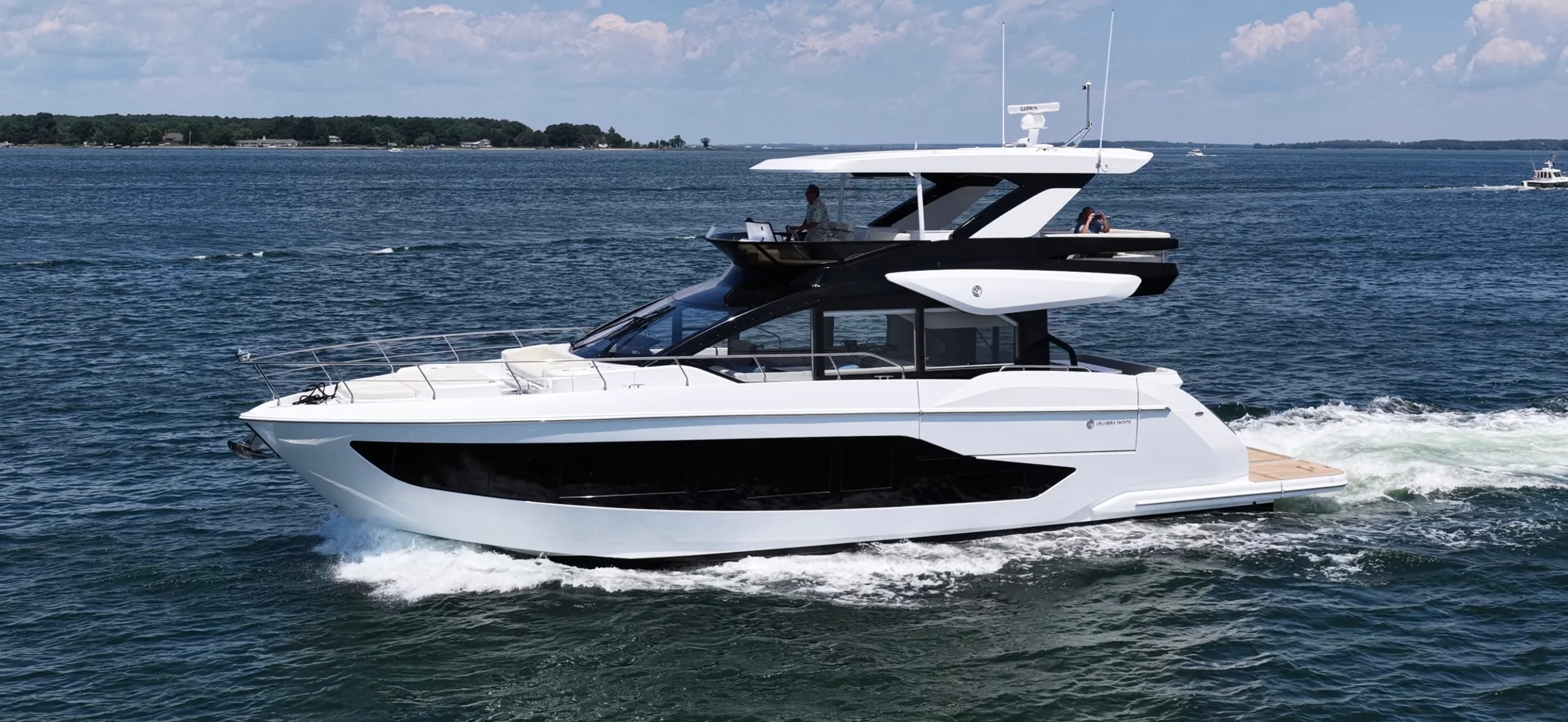 2026 Cruisers Yachts 57 FLY Image Thumbnail #0