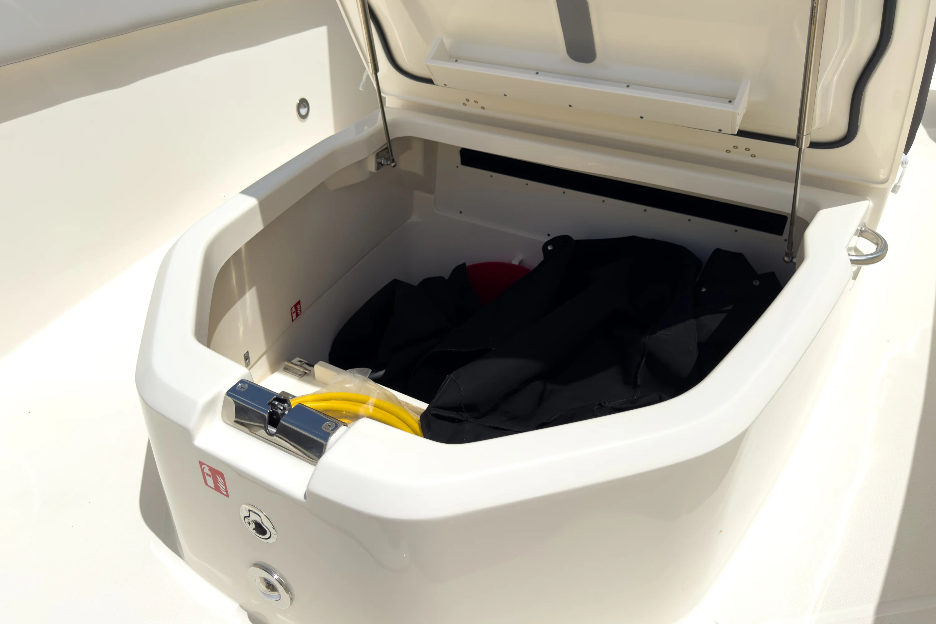 2026 Boston Whaler 330 Outrage Image Thumbnail #19