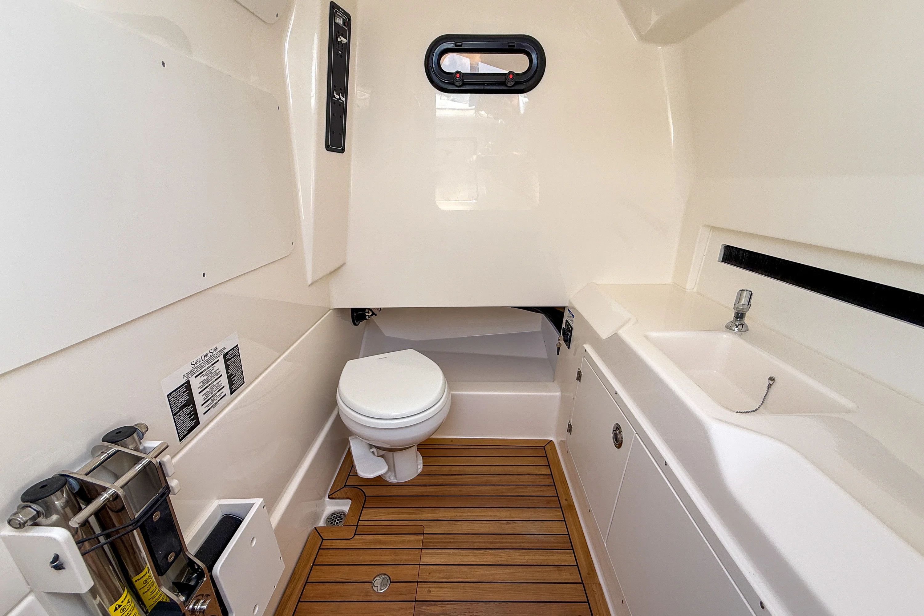 2026 Boston Whaler 330 Outrage Image Thumbnail #15