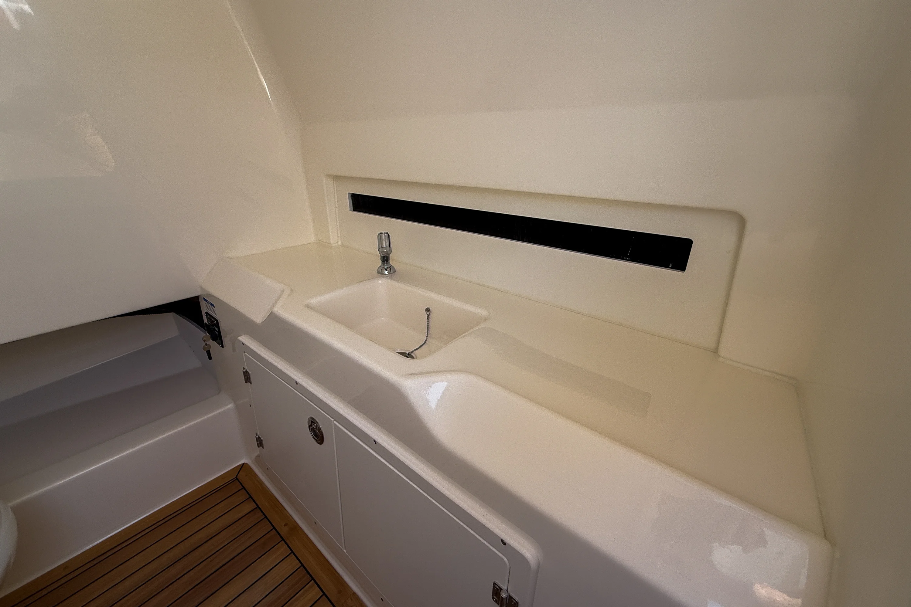 2026 Boston Whaler 330 Outrage Image Thumbnail #16