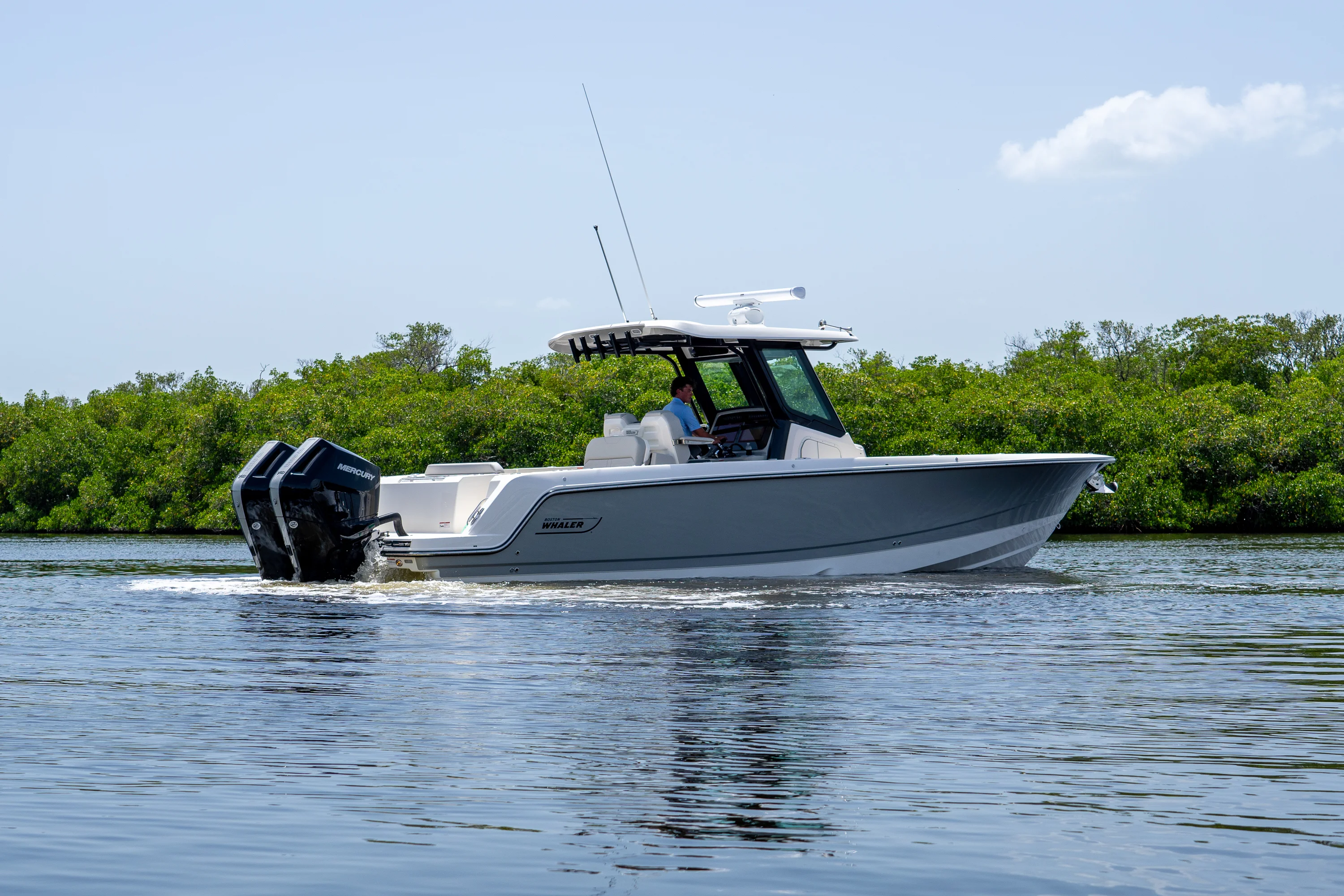 2026 Boston Whaler 330 Outrage Image Thumbnail #3