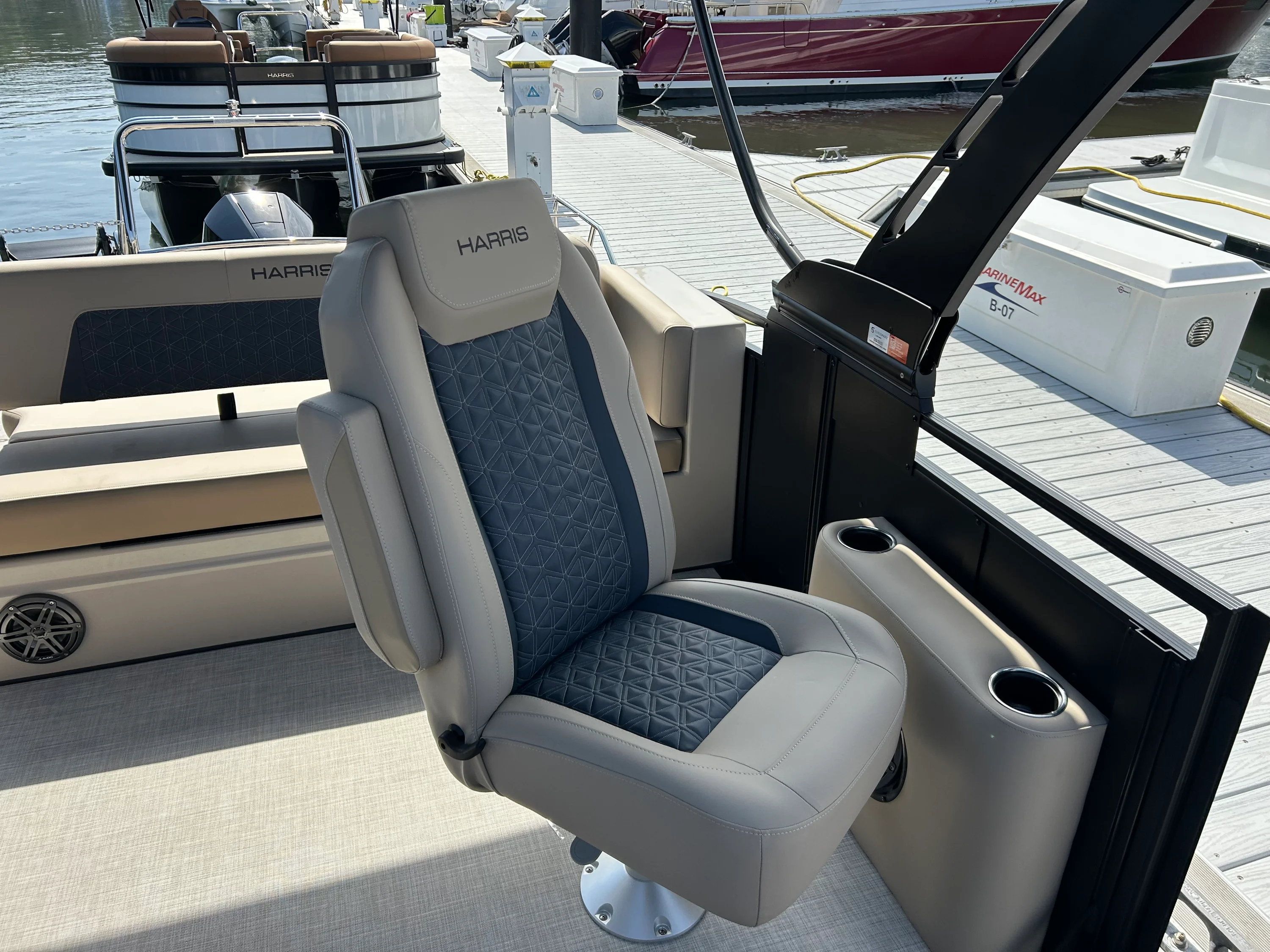 2026 Harris Solstice 230 Image Thumbnail #23