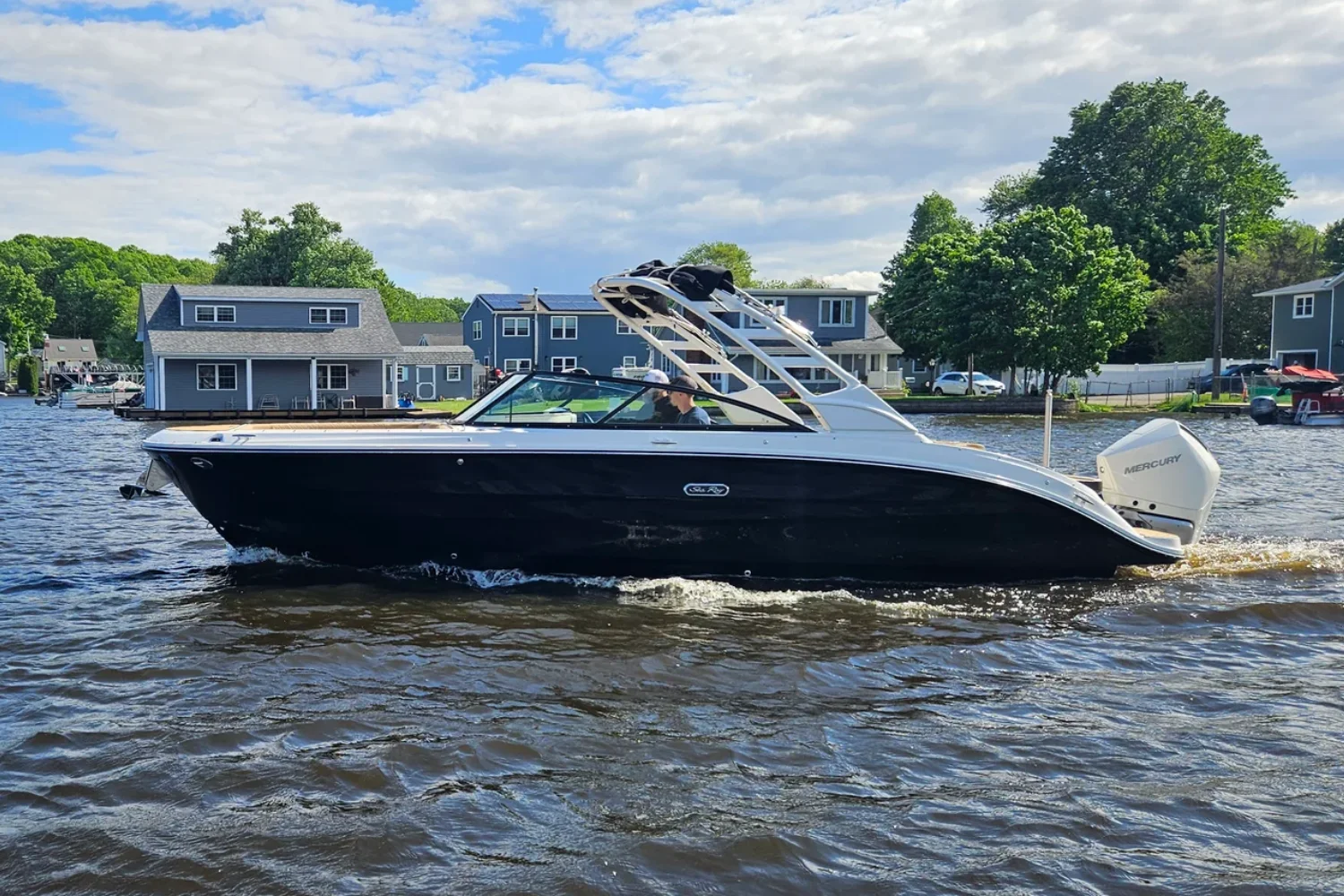 2026 Sea Ray SDX 270 Outboard Image Thumbnail #0