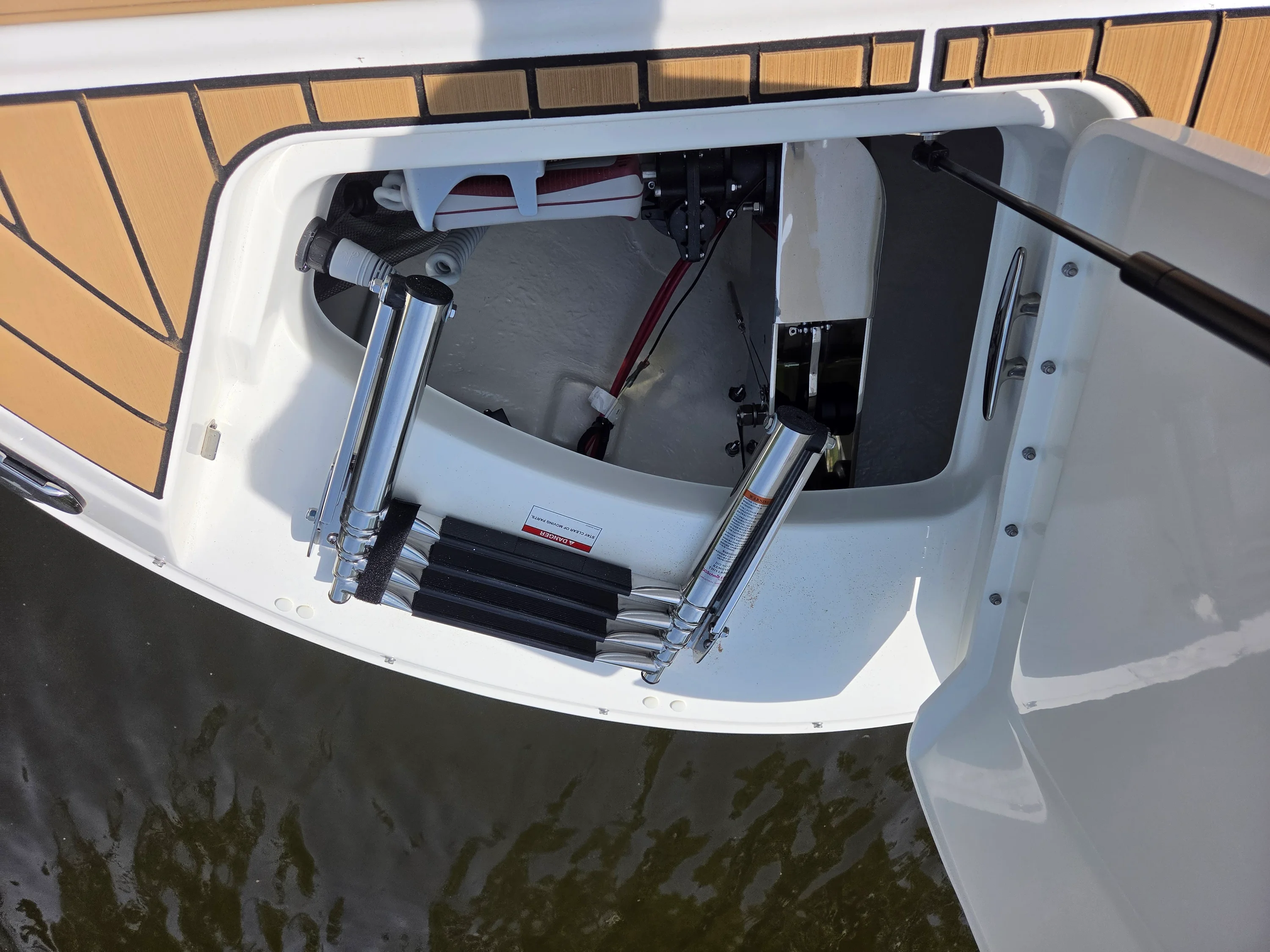 2026 Sea Ray SDX 270 Outboard Image Thumbnail #35