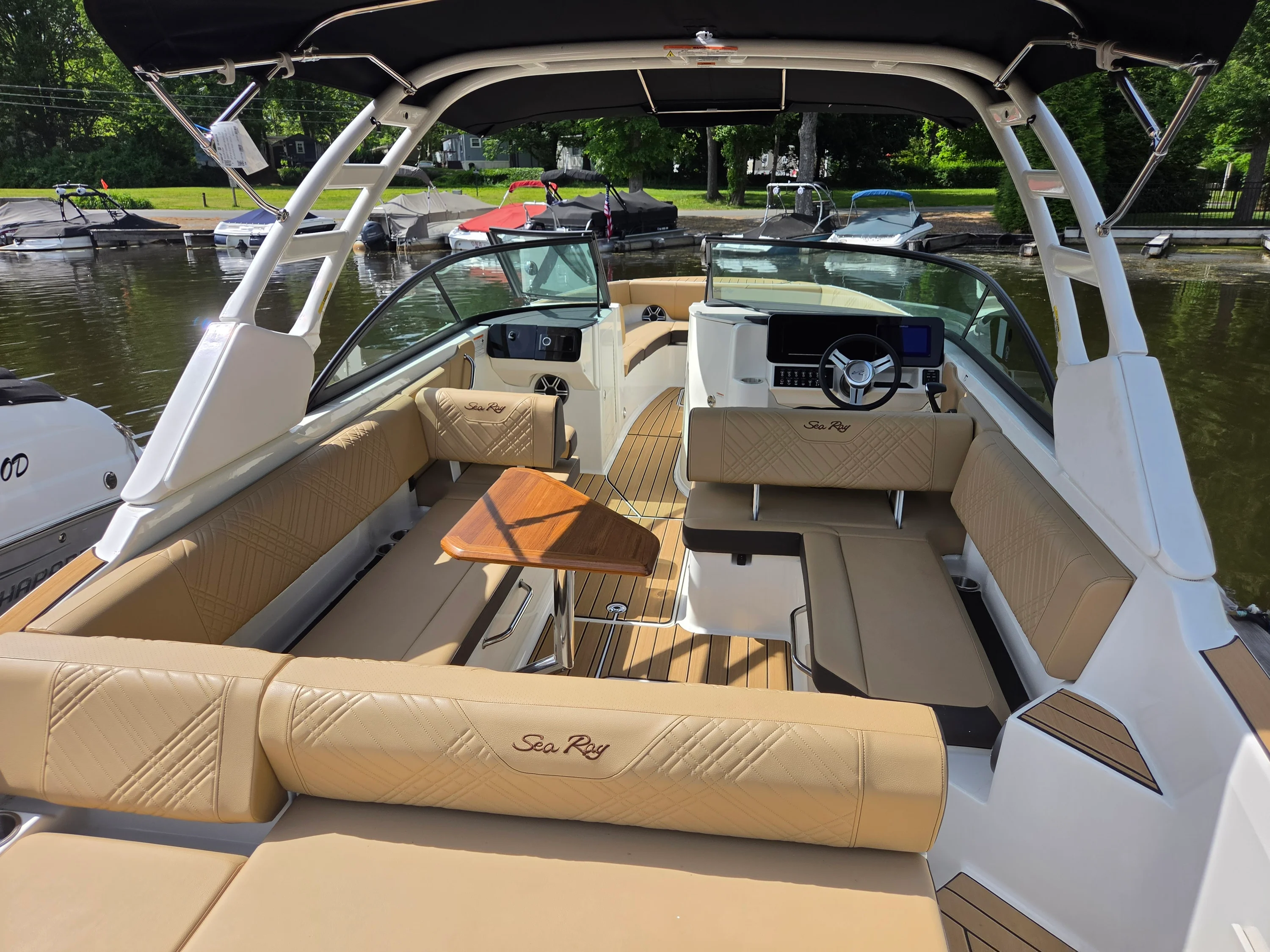 2026 Sea Ray SDX 270 Outboard Image Thumbnail #7