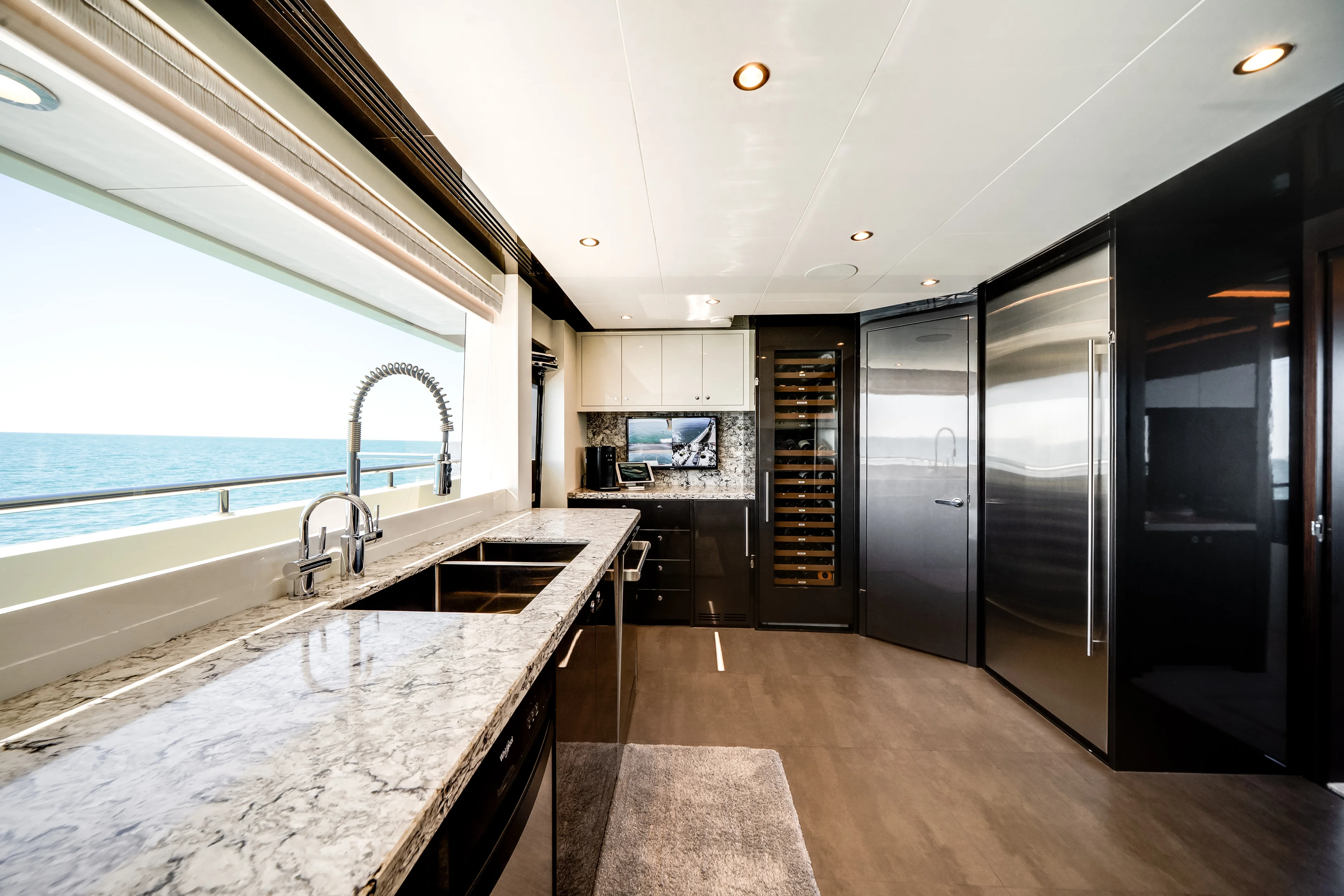 2022 Ocean Alexander 37 L Image Thumbnail #32