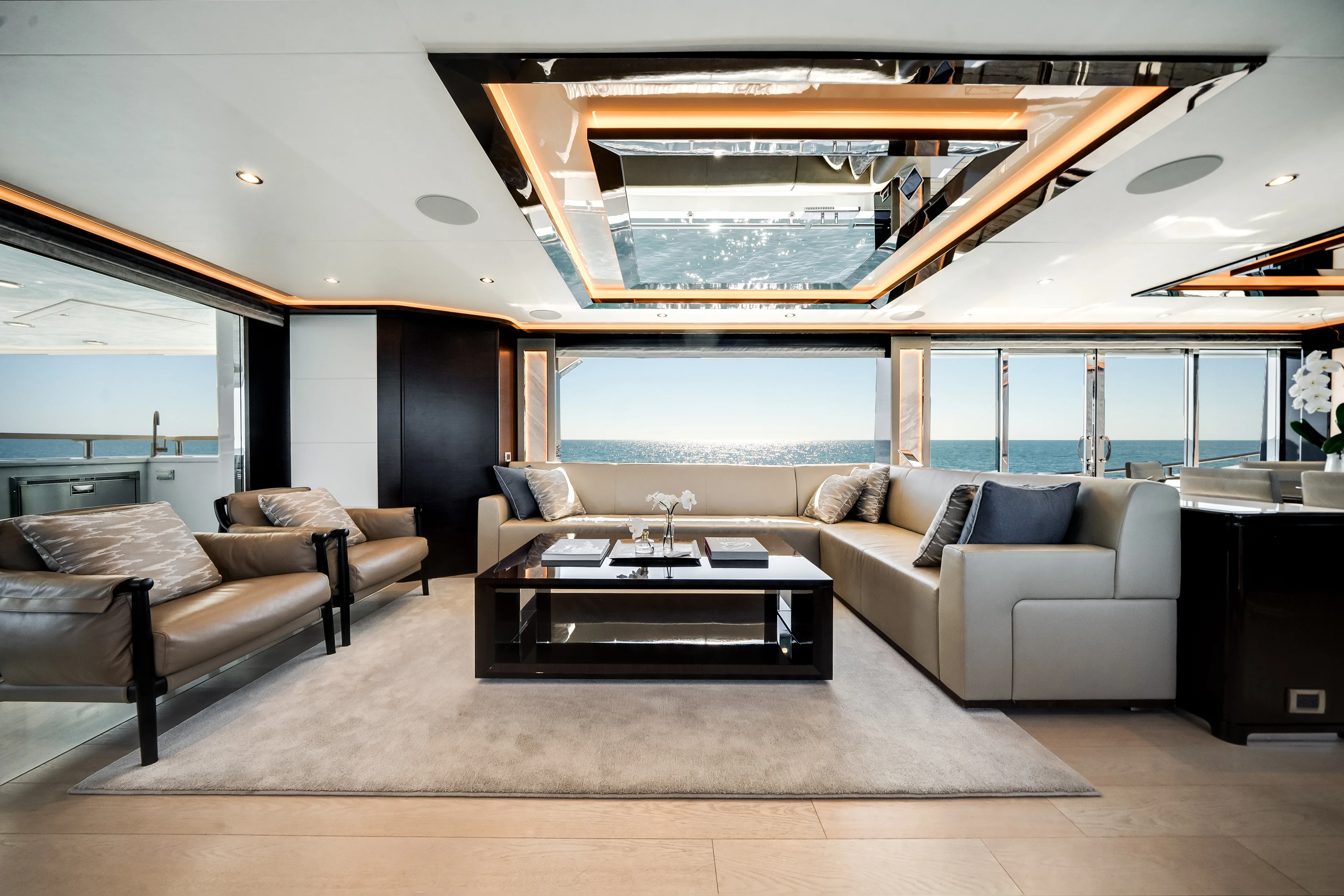 2022 Ocean Alexander 37 L Image Thumbnail #22