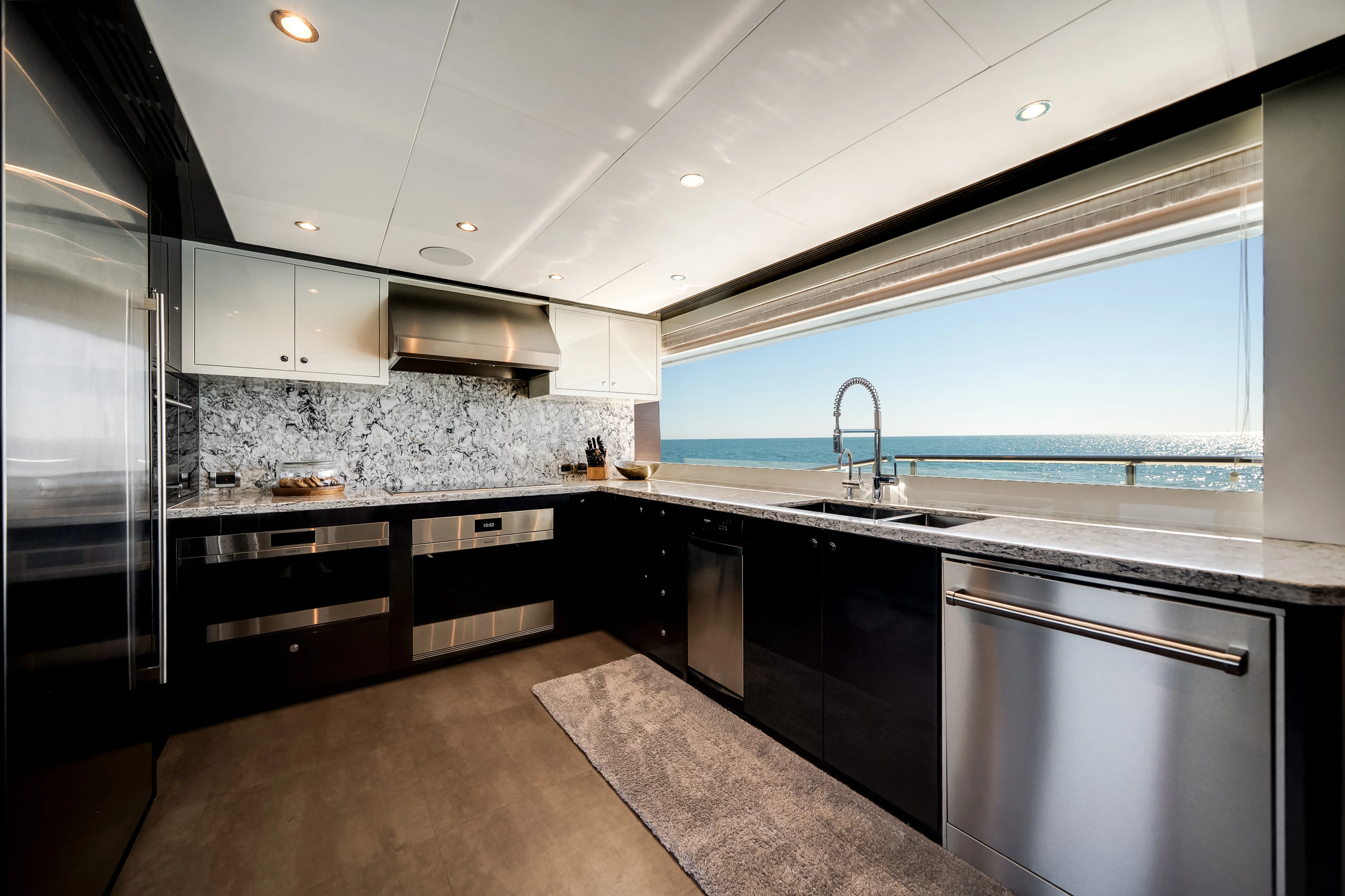 2022 Ocean Alexander 37 L Image Thumbnail #30