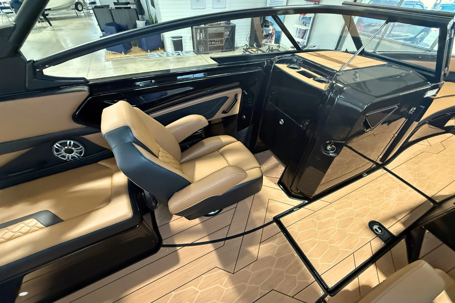 2026 Yamaha 255XD Image Thumbnail #14