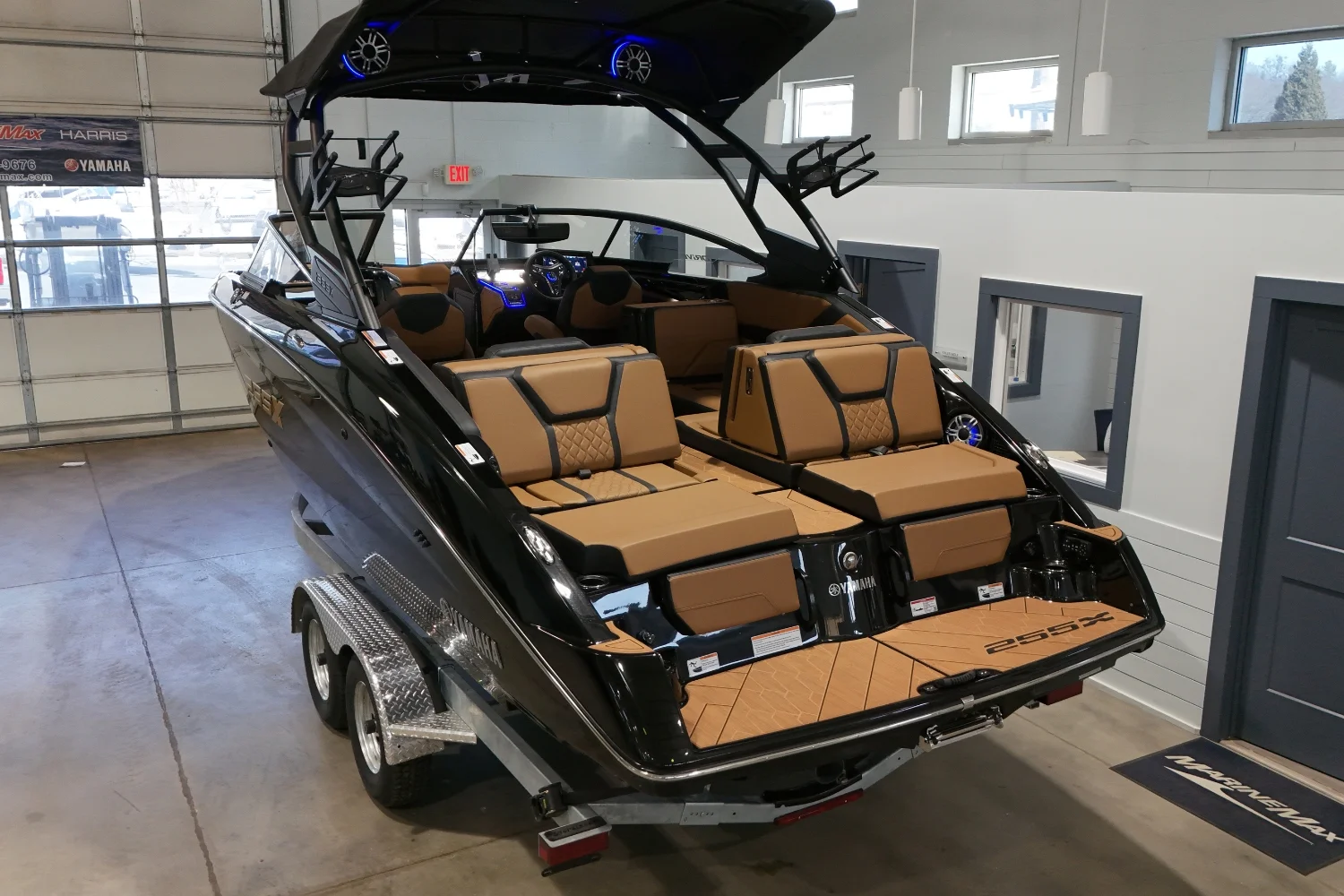 2026 Yamaha 255XD Image Thumbnail #3